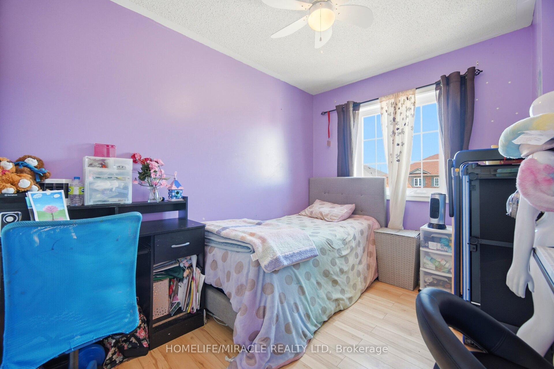 Photo 32 of 45 Ridgefield Court, Brampton, Vales of Castlemore — HOMEH