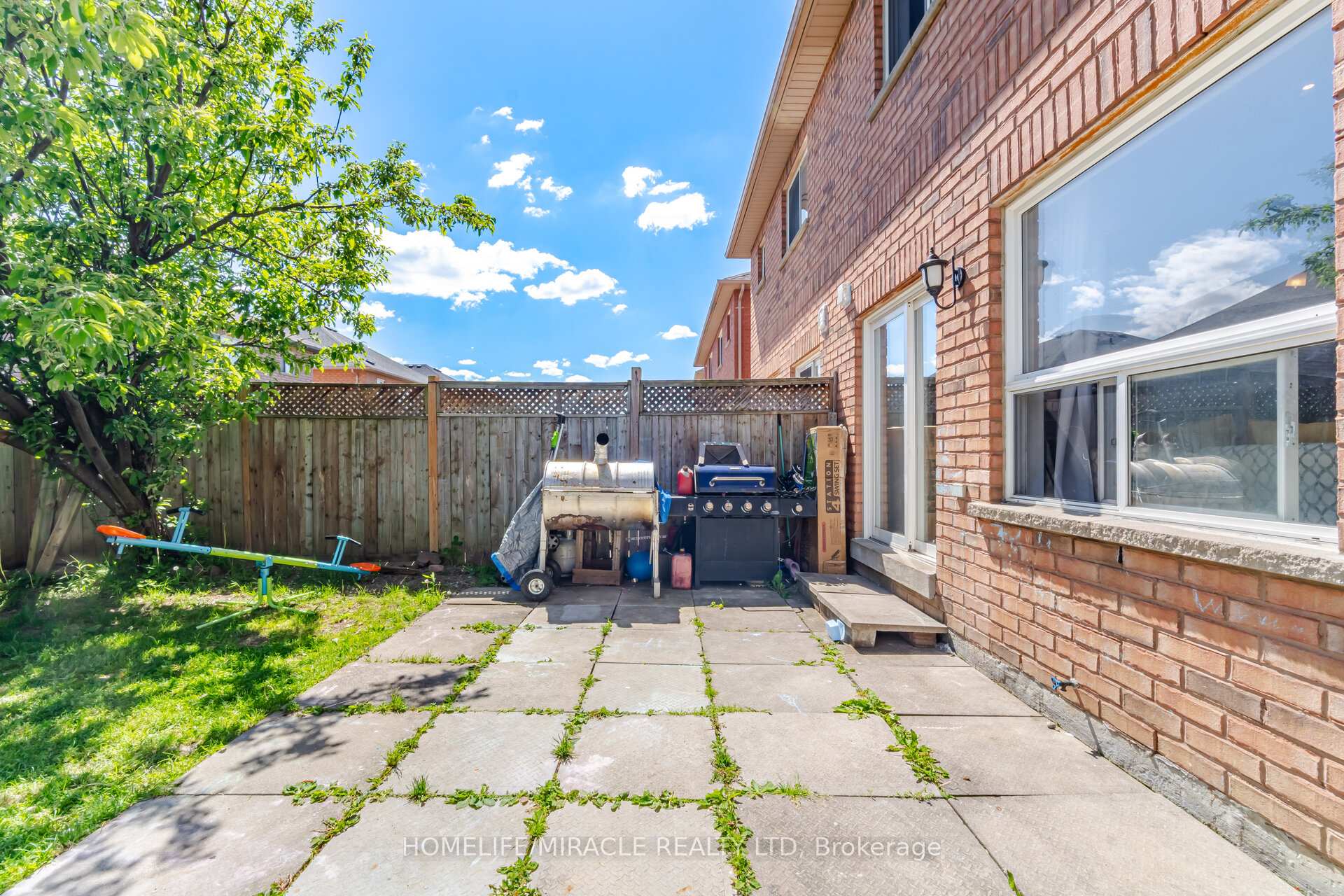 Photo 40 of 45 Ridgefield Court, Brampton, Vales of Castlemore — HOMEH