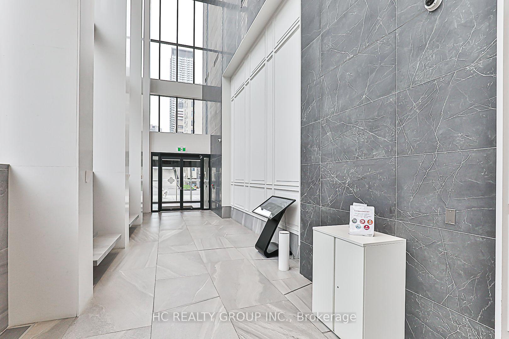 Photo 2 of Unit 802, 3 Gloucester Street, Toronto, Church-Yonge Corridor — HOMEH