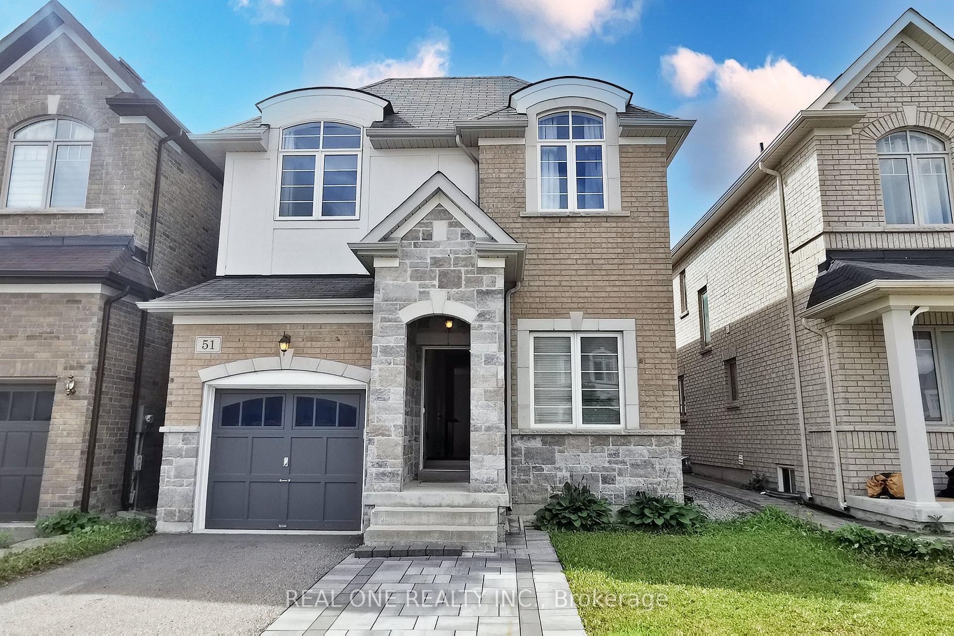 Photo 3 of 51 Kavanagh Avenue, East Gwillimbury, Sharon — HOMEH