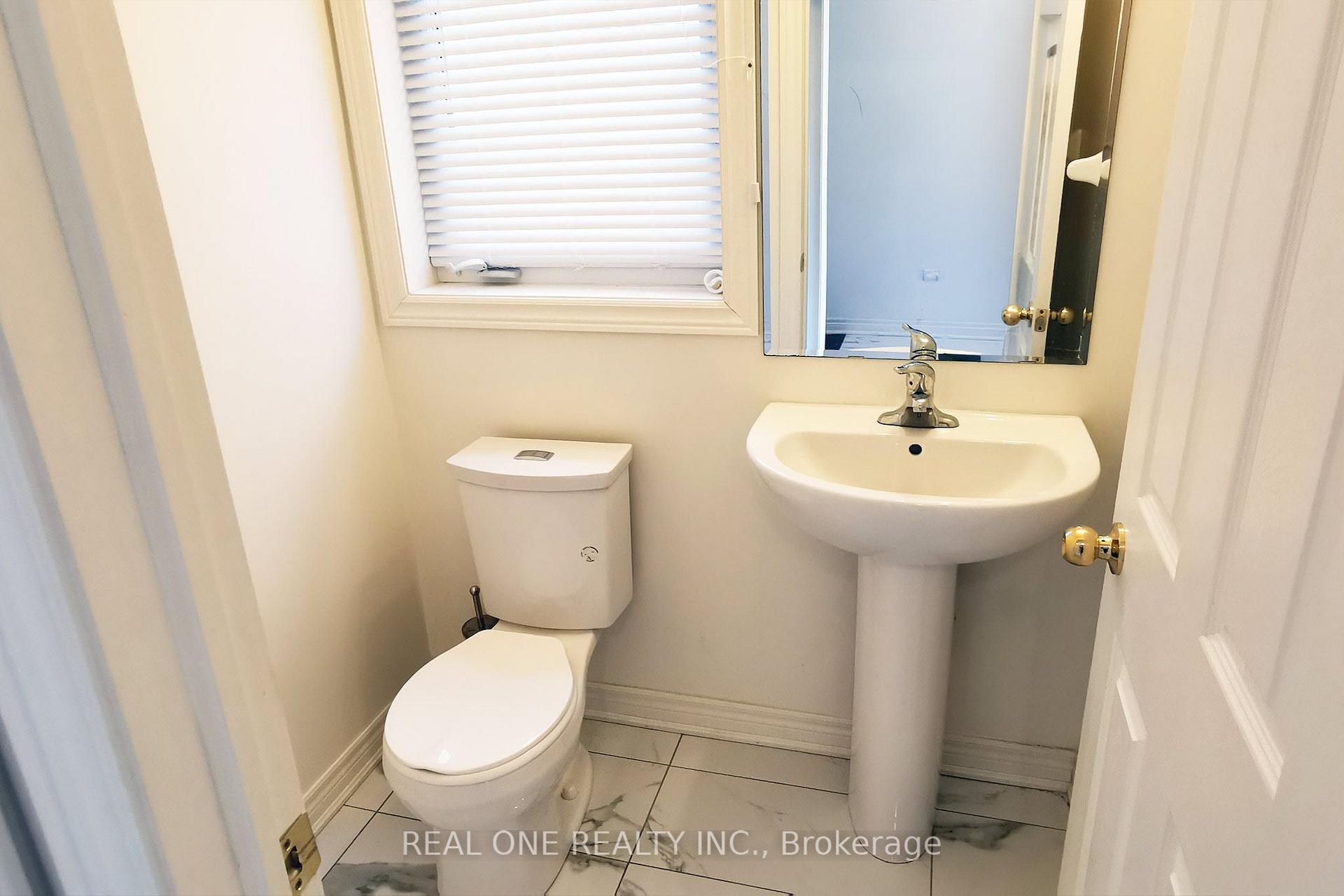 Photo 11 of 51 Kavanagh Avenue, East Gwillimbury, Sharon — HOMEH