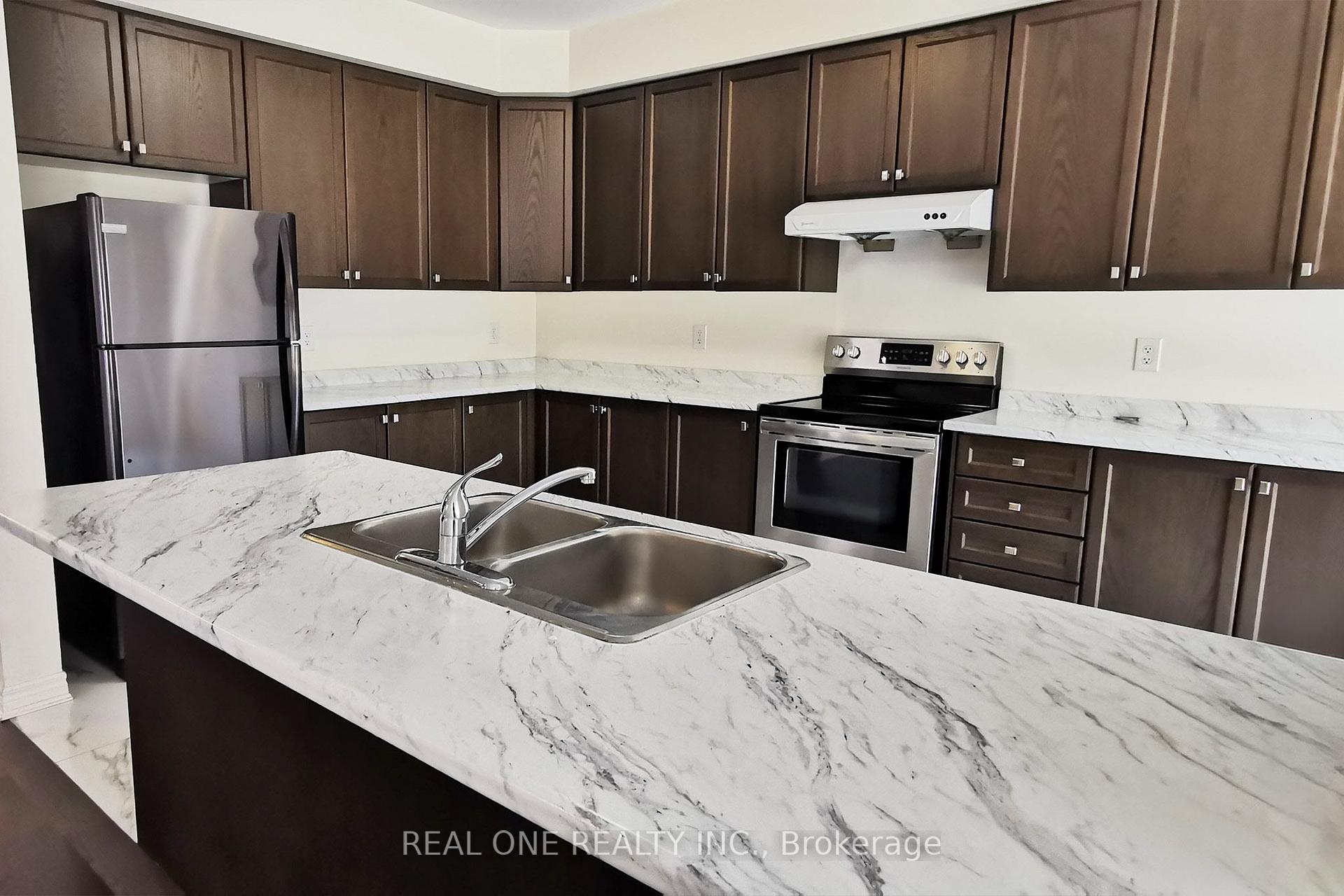 Photo 14 of 51 Kavanagh Avenue, East Gwillimbury, Sharon — HOMEH