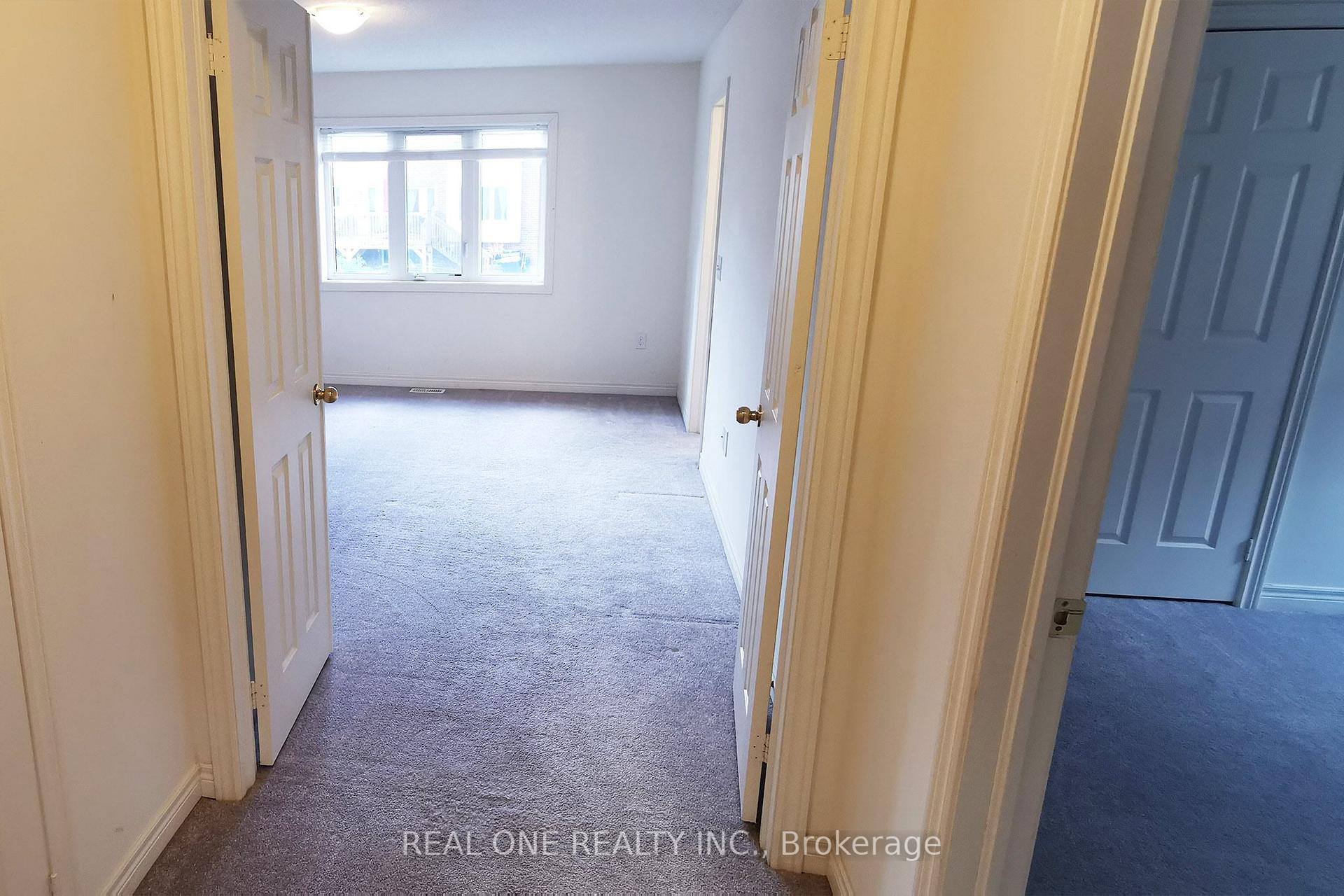 Photo 25 of 51 Kavanagh Avenue, East Gwillimbury, Sharon — HOMEH