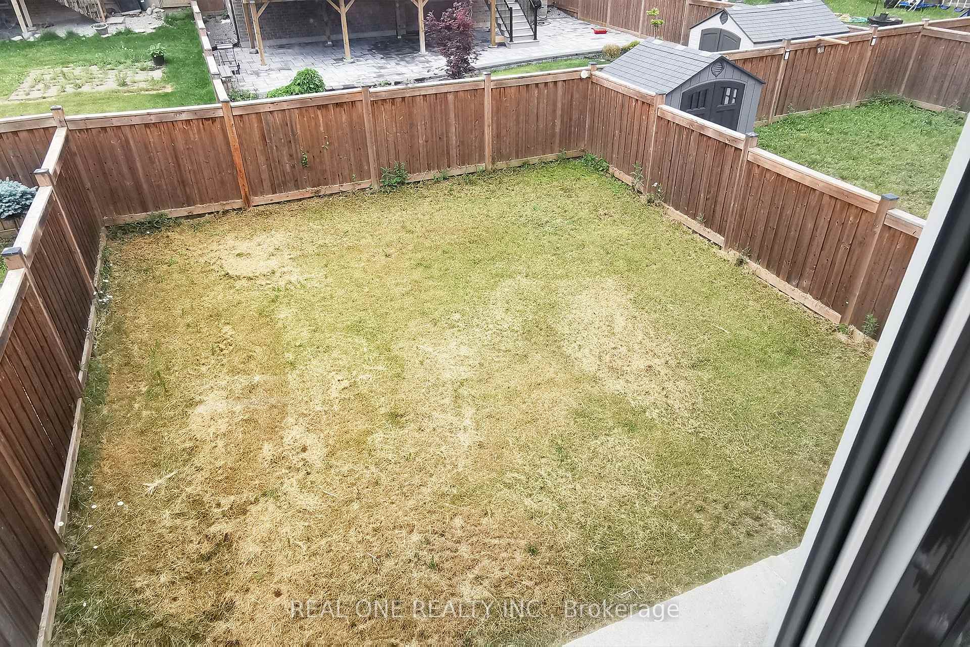 Photo 37 of 51 Kavanagh Avenue, East Gwillimbury, Sharon — HOMEH