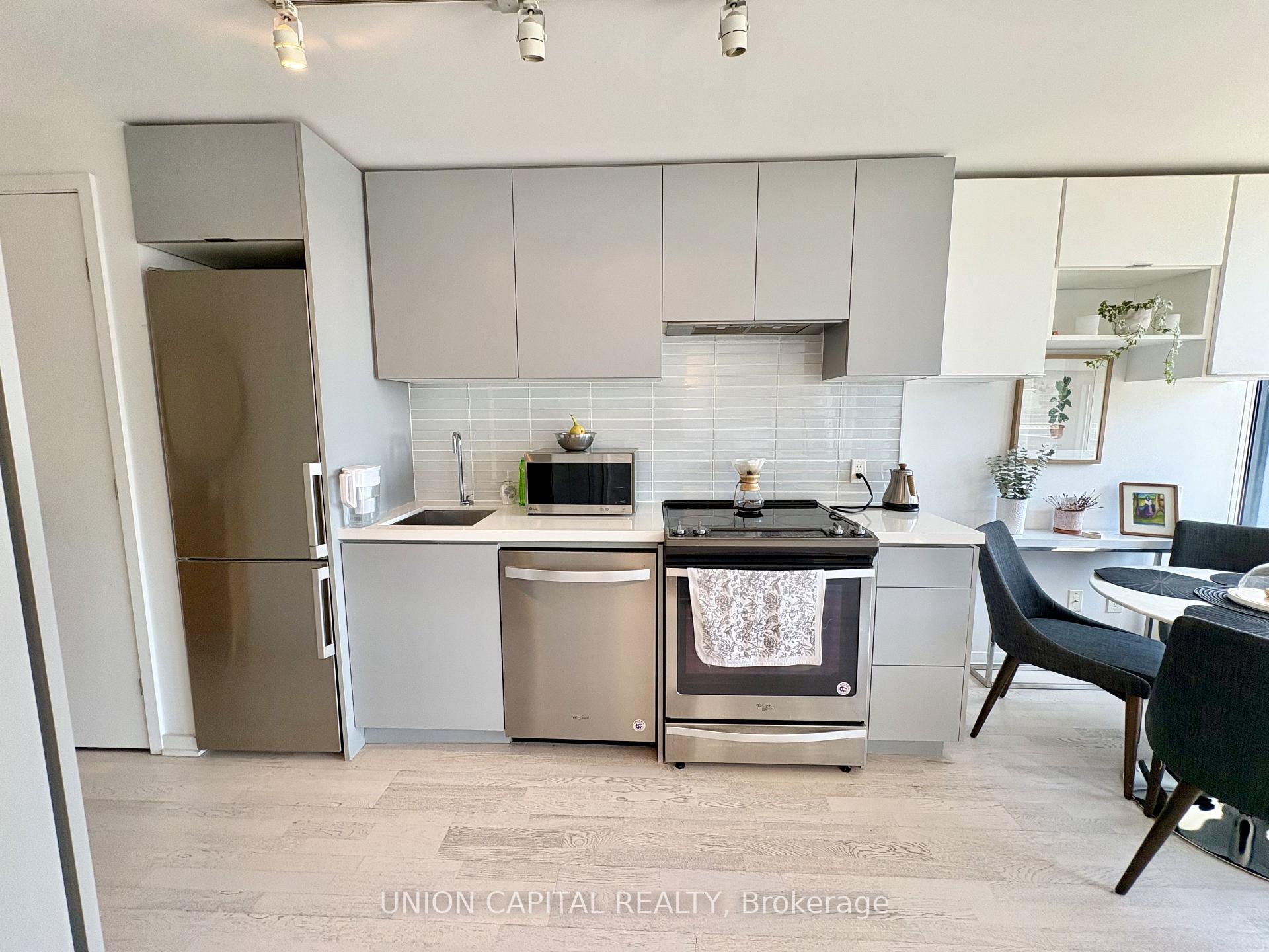 Photo 9 of Unit 1404, 60 Colborne Street, Toronto, Church-Yonge Corridor — HOMEH