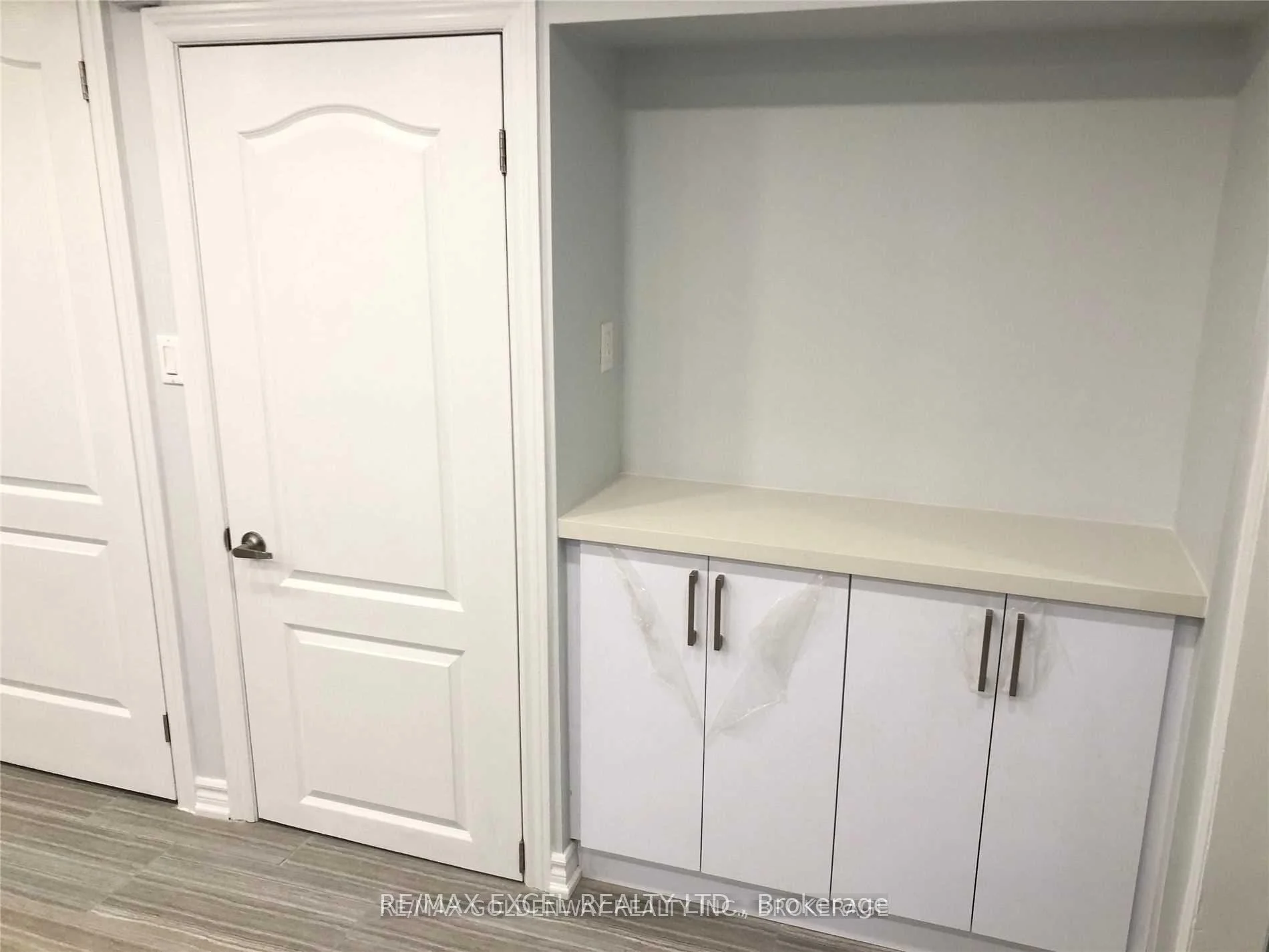 Photo 9 of Unit Bsmt, 30 Hazelnut Crescent, North York, Pleasant View — HOMEH