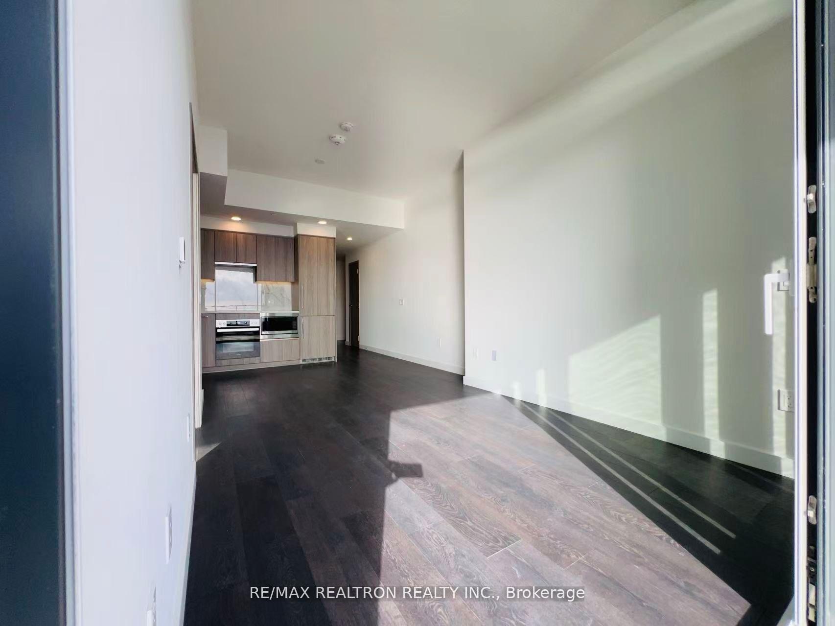Photo 9 of Unit 5607, 1 Concord Cityplace Way, Toronto, Waterfront Communities — HOMEH