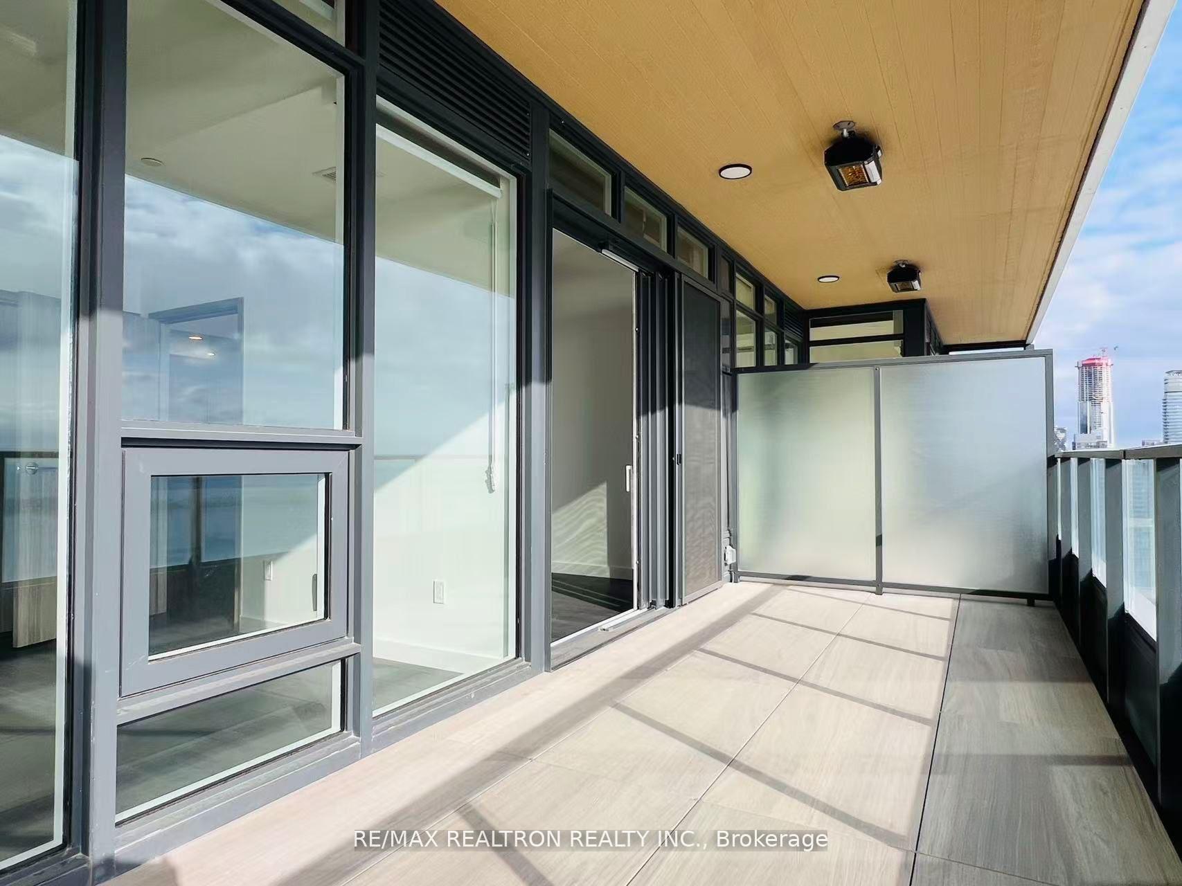 Photo 27 of Unit 5607, 1 Concord Cityplace Way, Toronto, Waterfront Communities — HOMEH