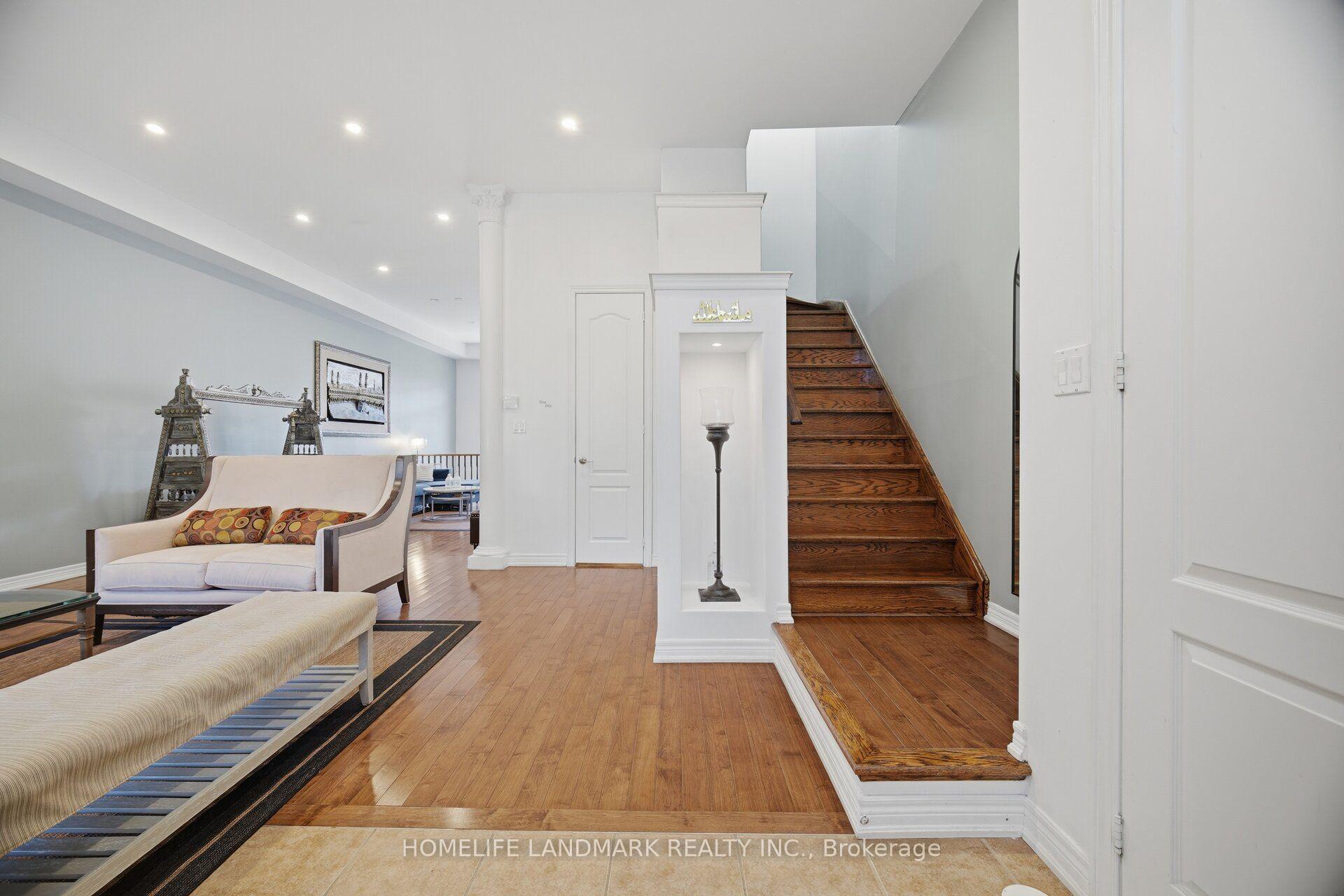 Photo 4 of 3184 Eclipse Avenue, Mississauga, Churchill Meadows — HOMEH