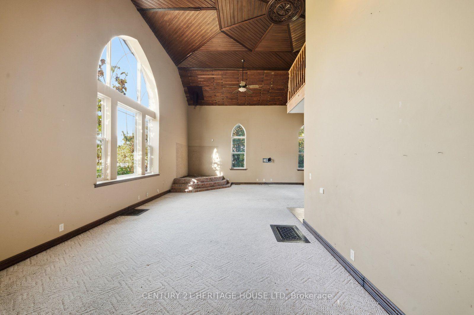Photo 13 of 205 Norfolk County 45 Road, Norfolk, Rural Houghton — HOMEH