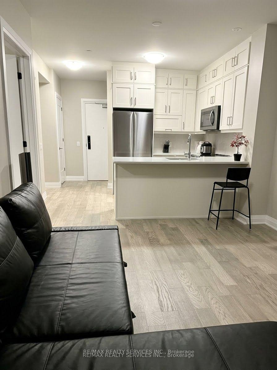 Photo 6 of Unit 403, 50 Kaitting Trail W, Oakville, Glenorchy — HOMEH