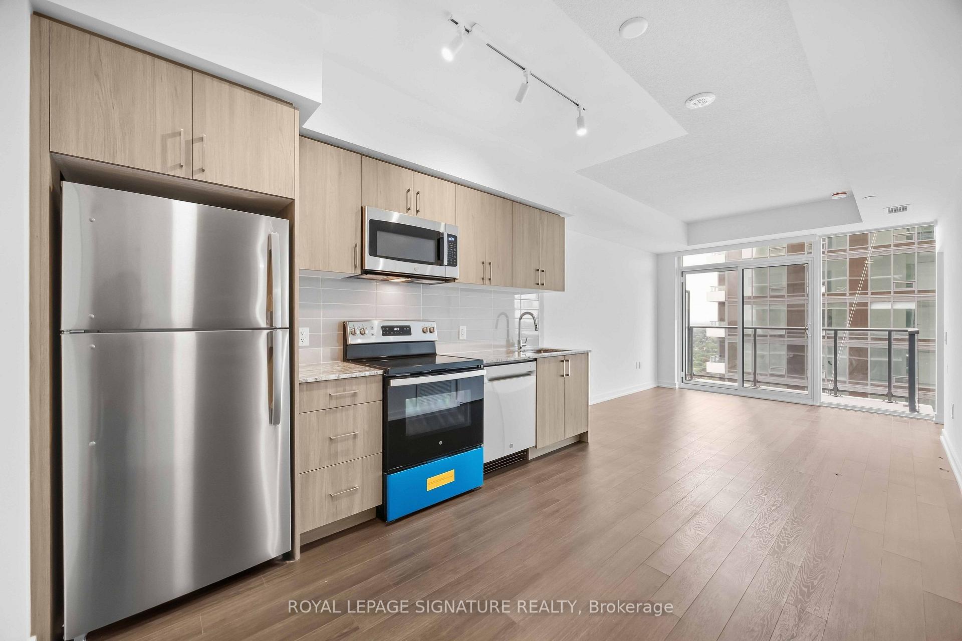 Photo 3 of Unit 2216, 4010 Eglinton Avenue W, Etobicoke, Humber Heights — HOMEH