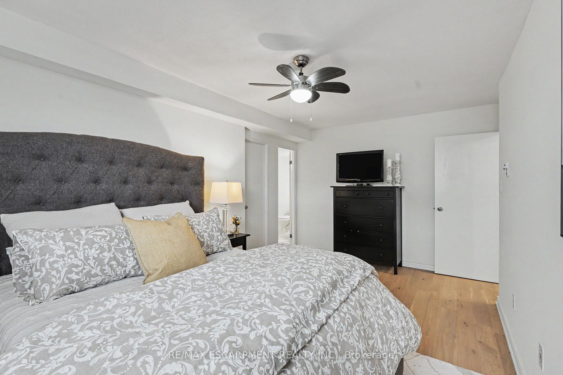 Photo 26 of Unit 614, 700 Dynes Road, Burlington, Roseland — HOMEH