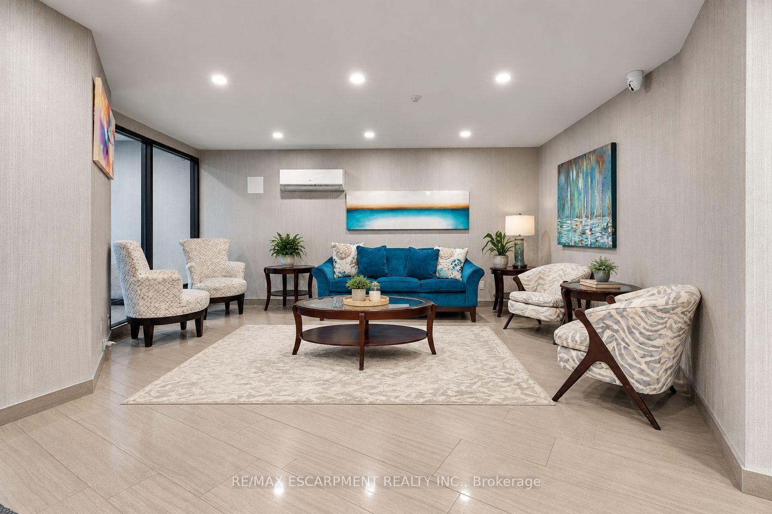 Photo 5 of Unit 614, 700 Dynes Road, Burlington, Roseland — HOMEH