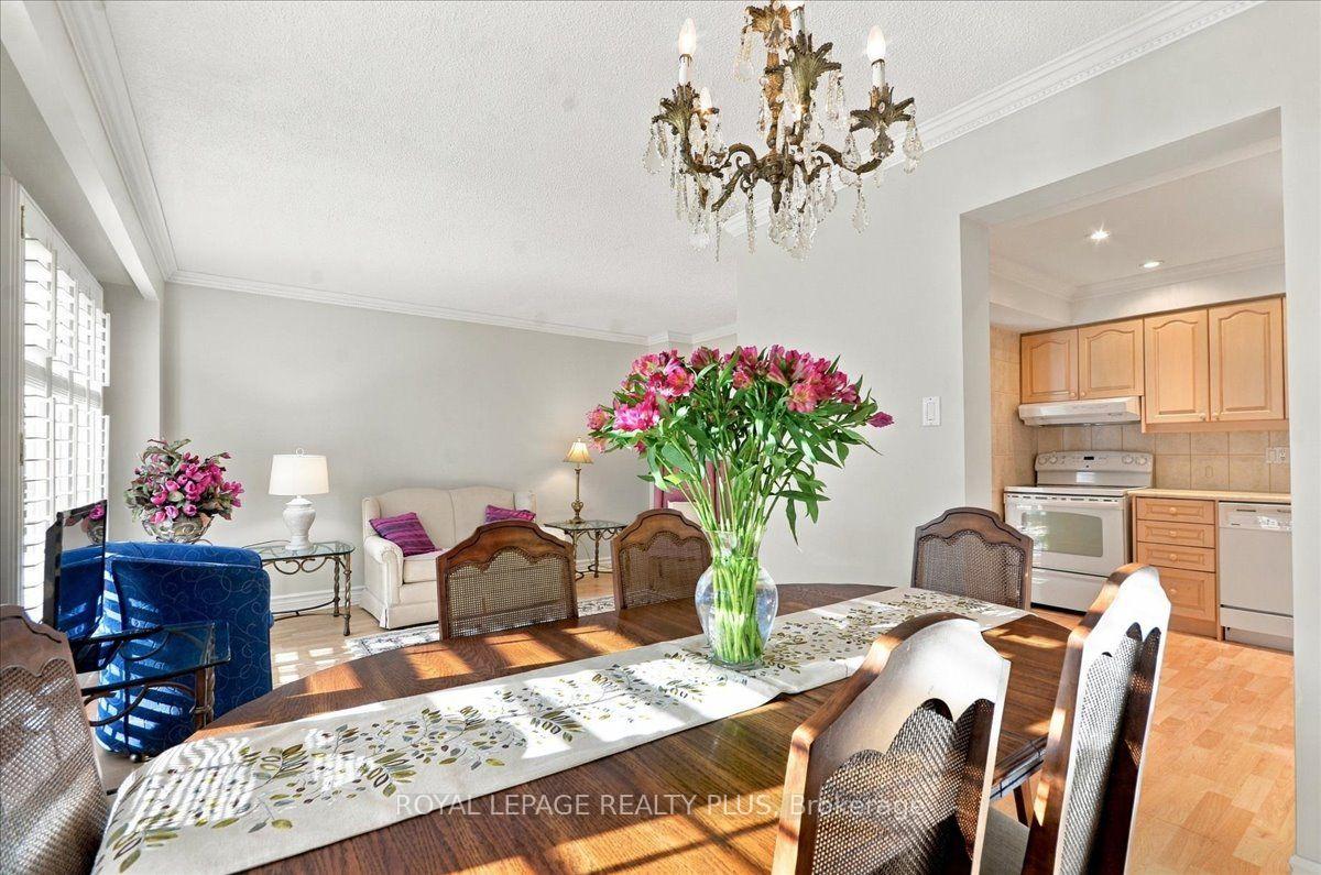 Photo 10 of Unit 4, 1951 Rathburn Road E, Mississauga, Rathwood — HOMEH