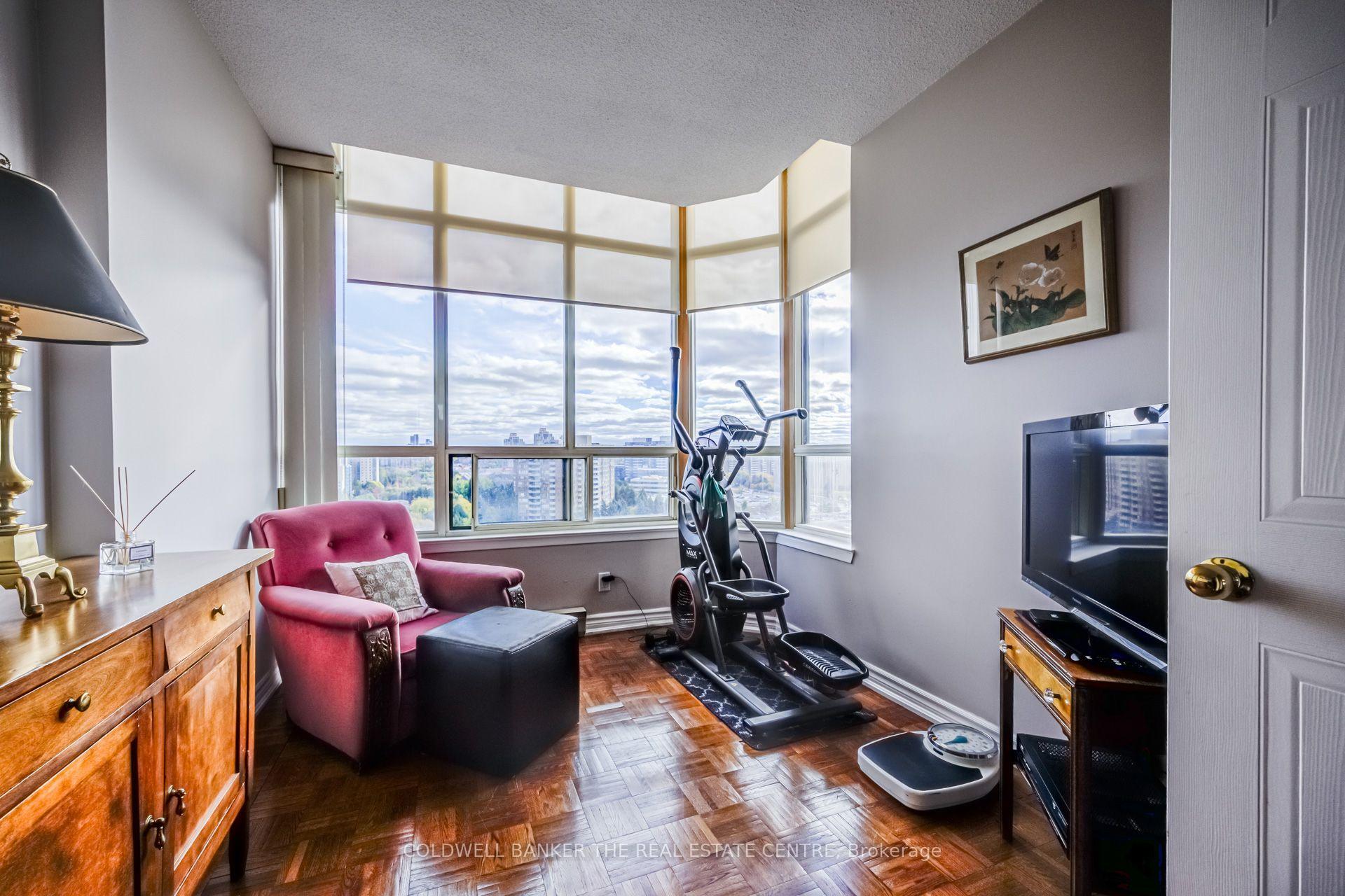 Photo 16 of Unit Ph22, 32 Clarissa Drive, Richmond Hill, Harding — HOMEH