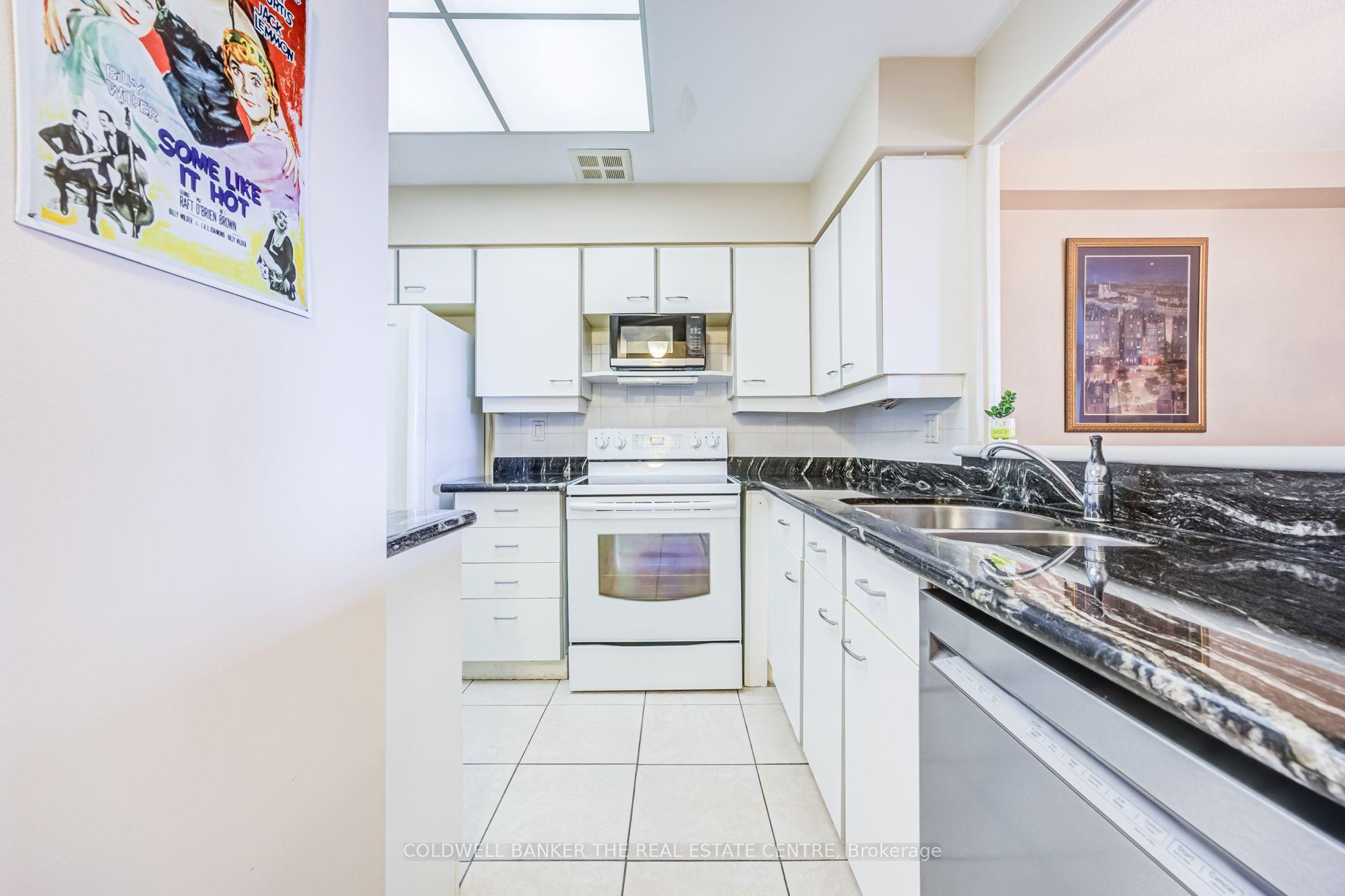 Photo 21 of Unit Ph22, 32 Clarissa Drive, Richmond Hill, Harding — HOMEH