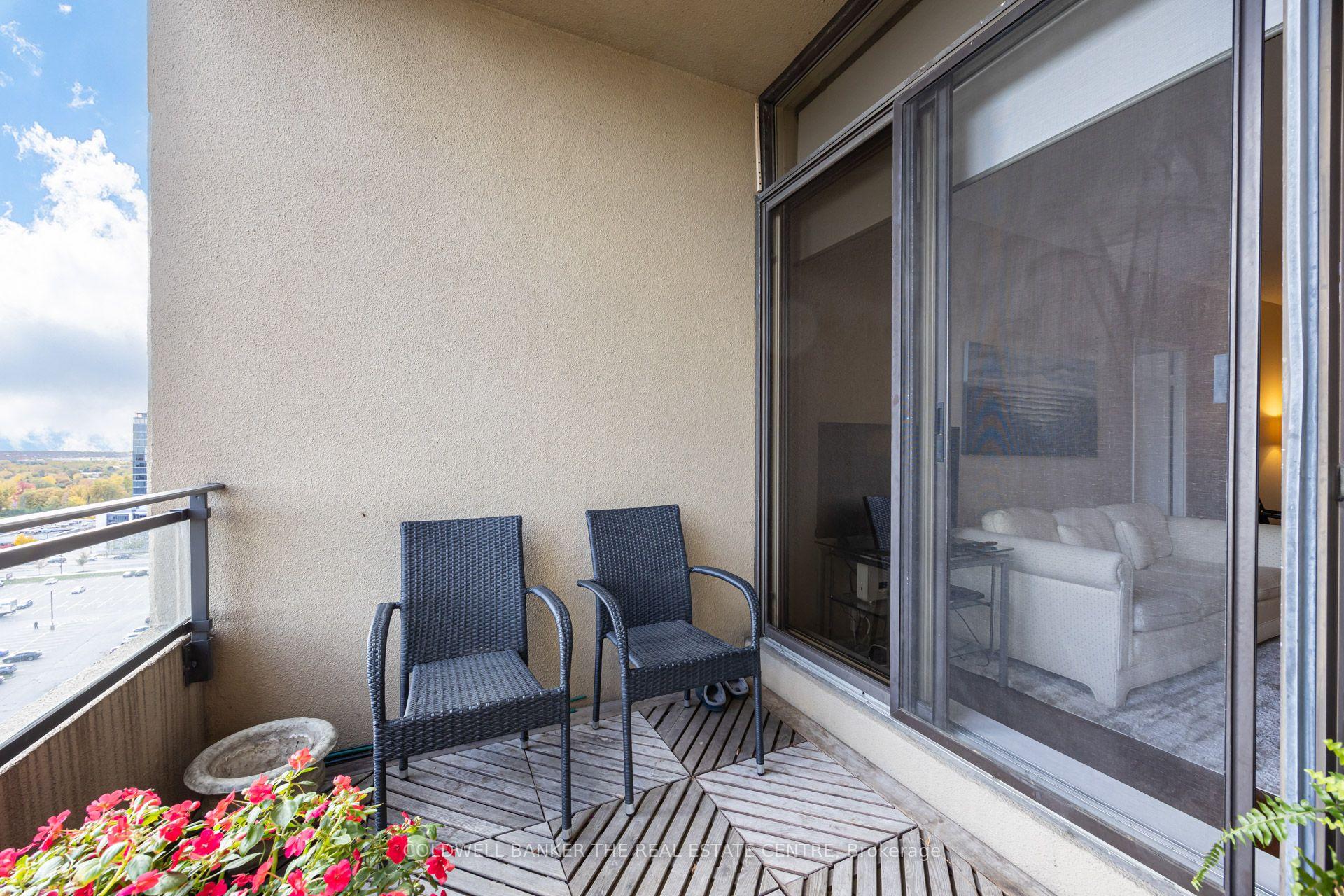 Photo 26 of Unit Ph22, 32 Clarissa Drive, Richmond Hill, Harding — HOMEH