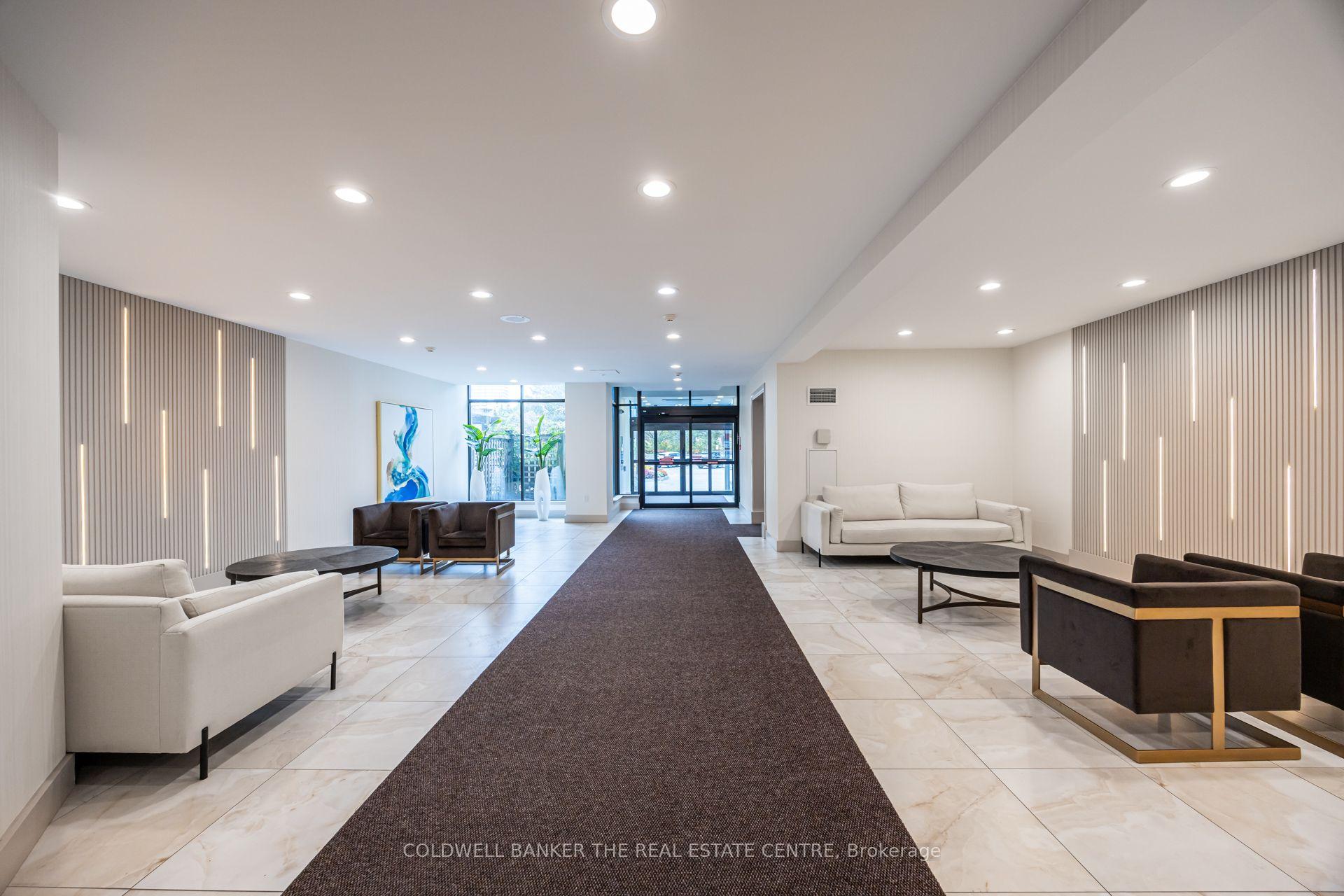 Photo 32 of Unit Ph22, 32 Clarissa Drive, Richmond Hill, Harding — HOMEH