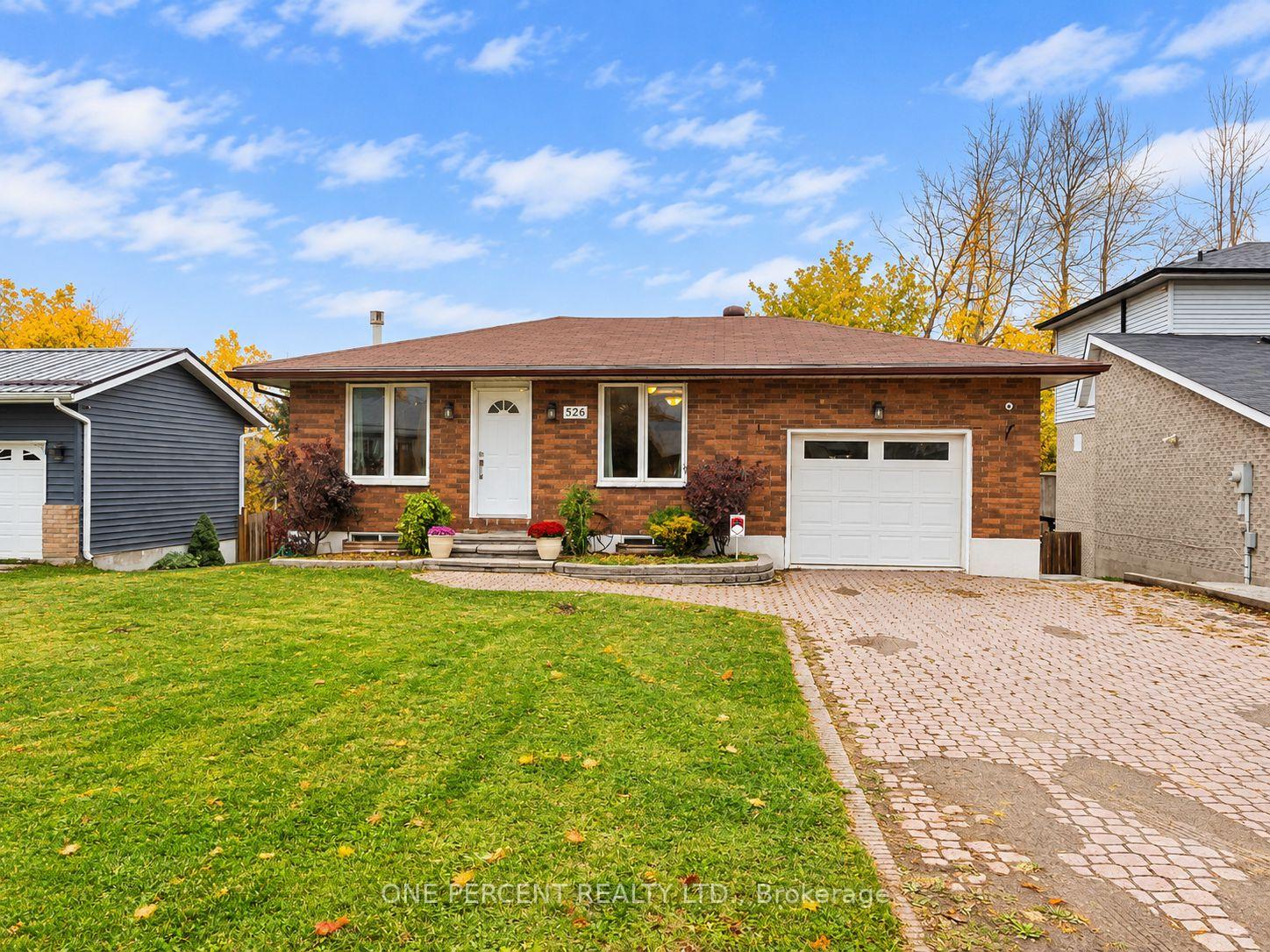 Photo 2 of 526 Highland Crescent, Brock, Beaverton — HOMEH