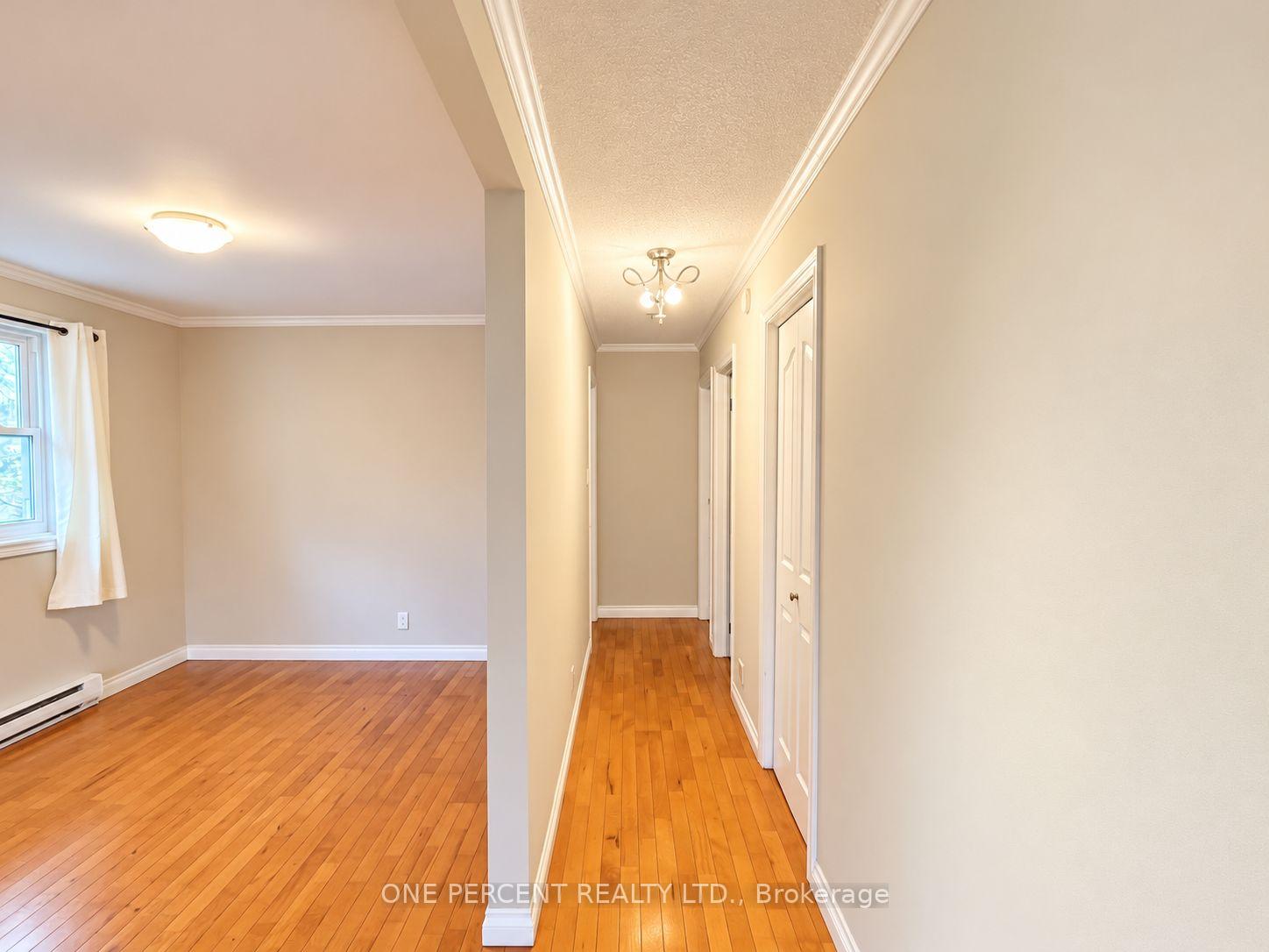 Photo 13 of 526 Highland Crescent, Brock, Beaverton — HOMEH