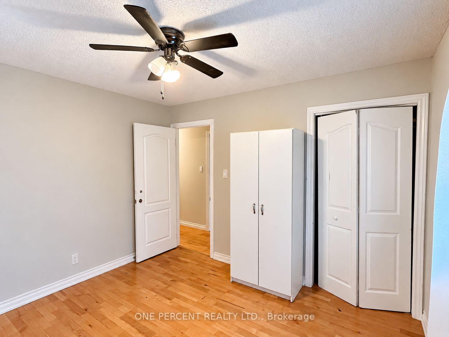Photo 17 of 526 Highland Crescent, Brock, Beaverton — HOMEH