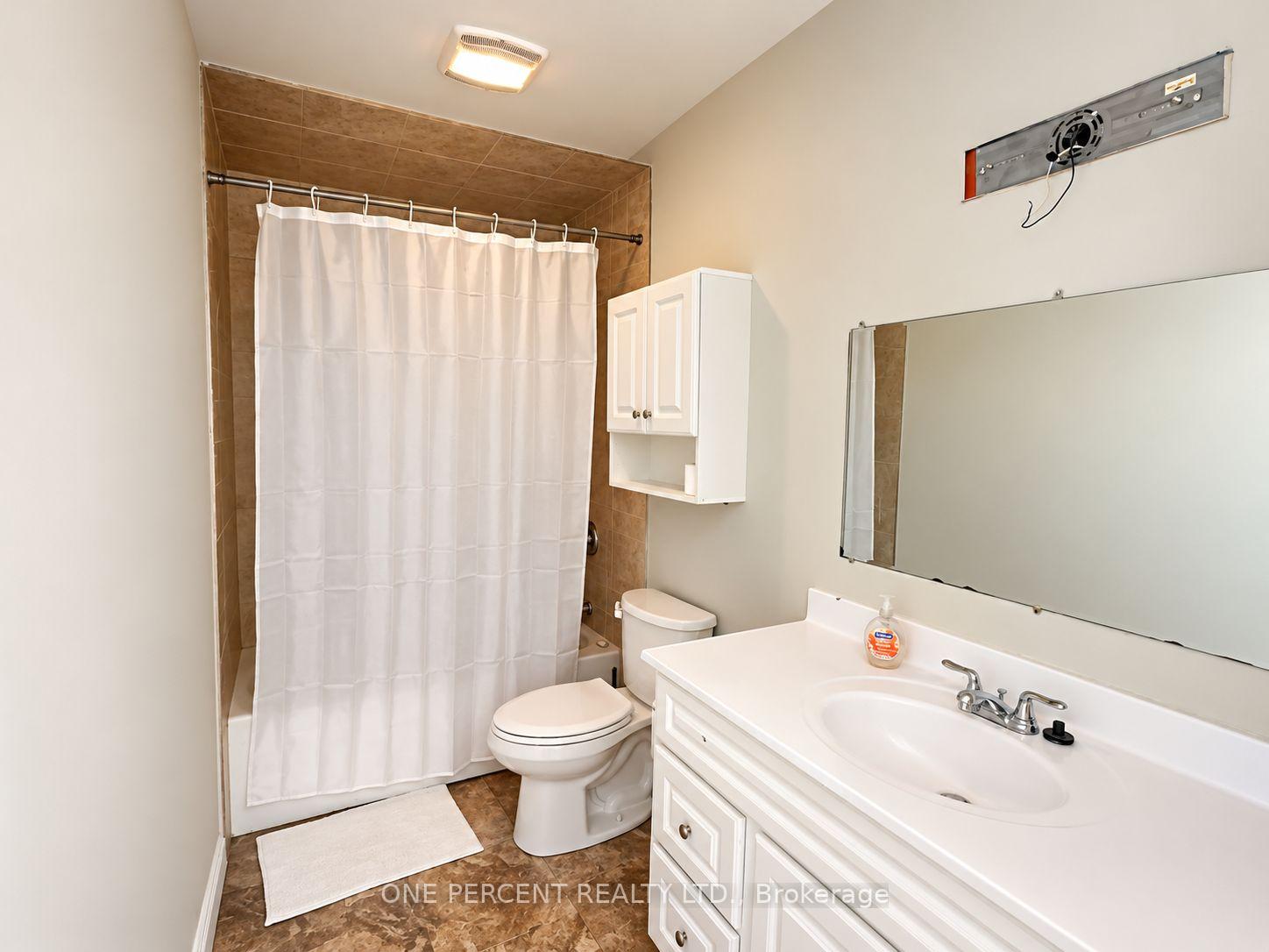 Photo 18 of 526 Highland Crescent, Brock, Beaverton — HOMEH