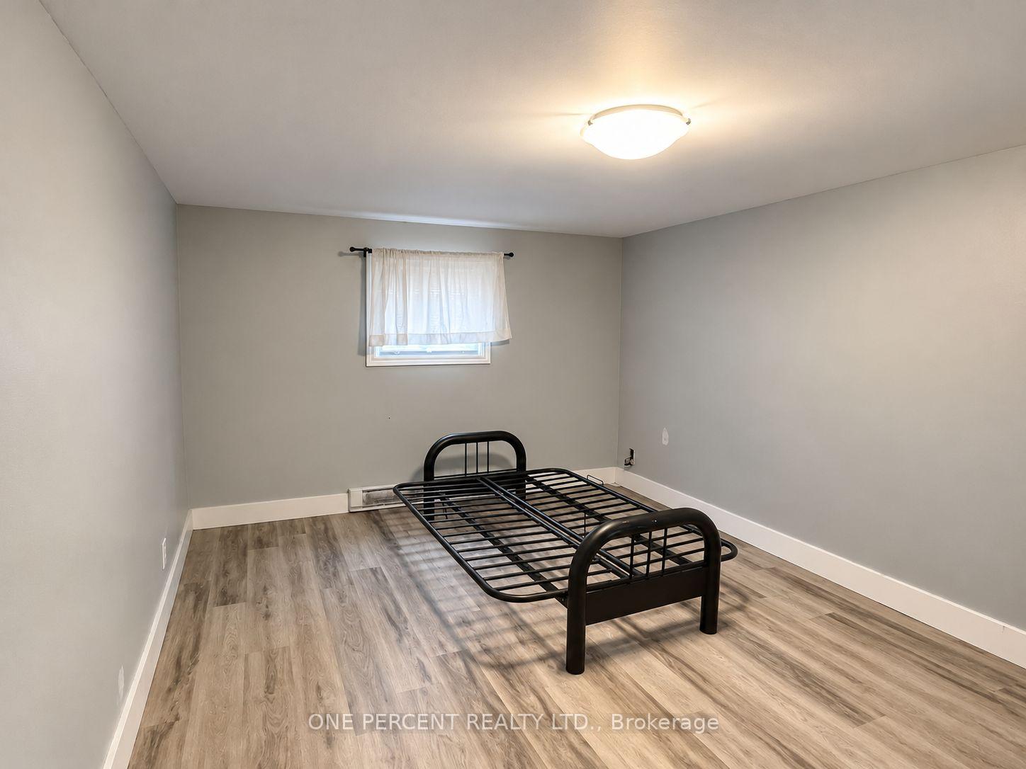 Photo 23 of 526 Highland Crescent, Brock, Beaverton — HOMEH