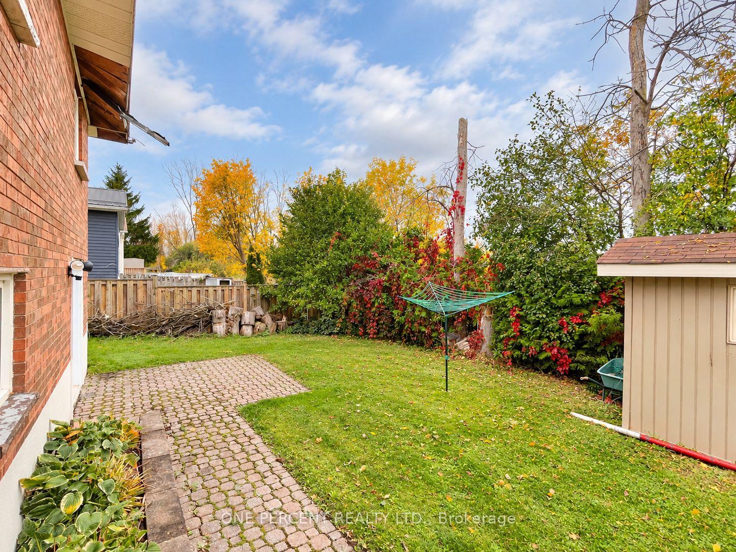 Photo 31 of 526 Highland Crescent, Brock, Beaverton — HOMEH