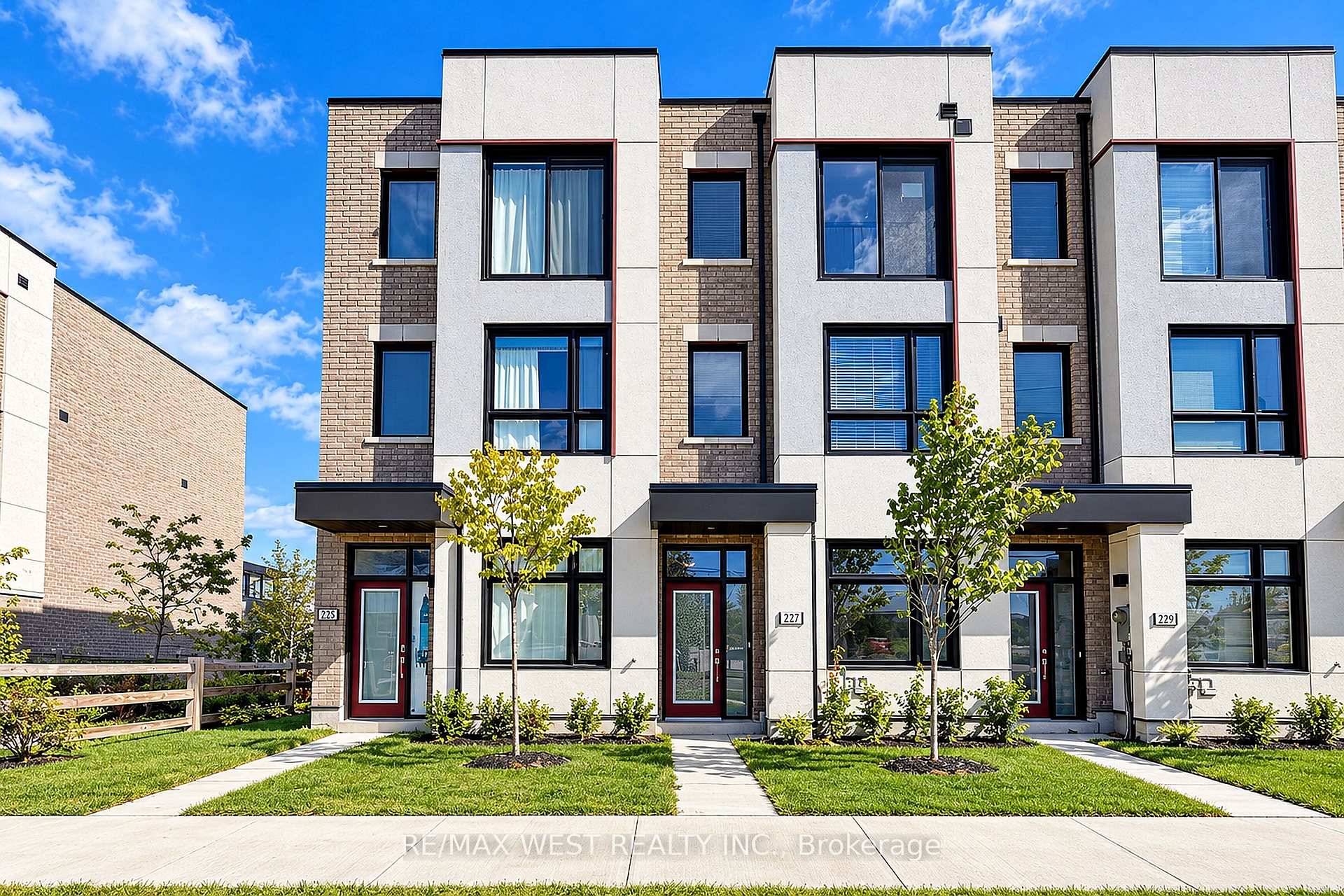 Photo 1 of 227 Monarch Avenue, Ajax, South West — HOMEH