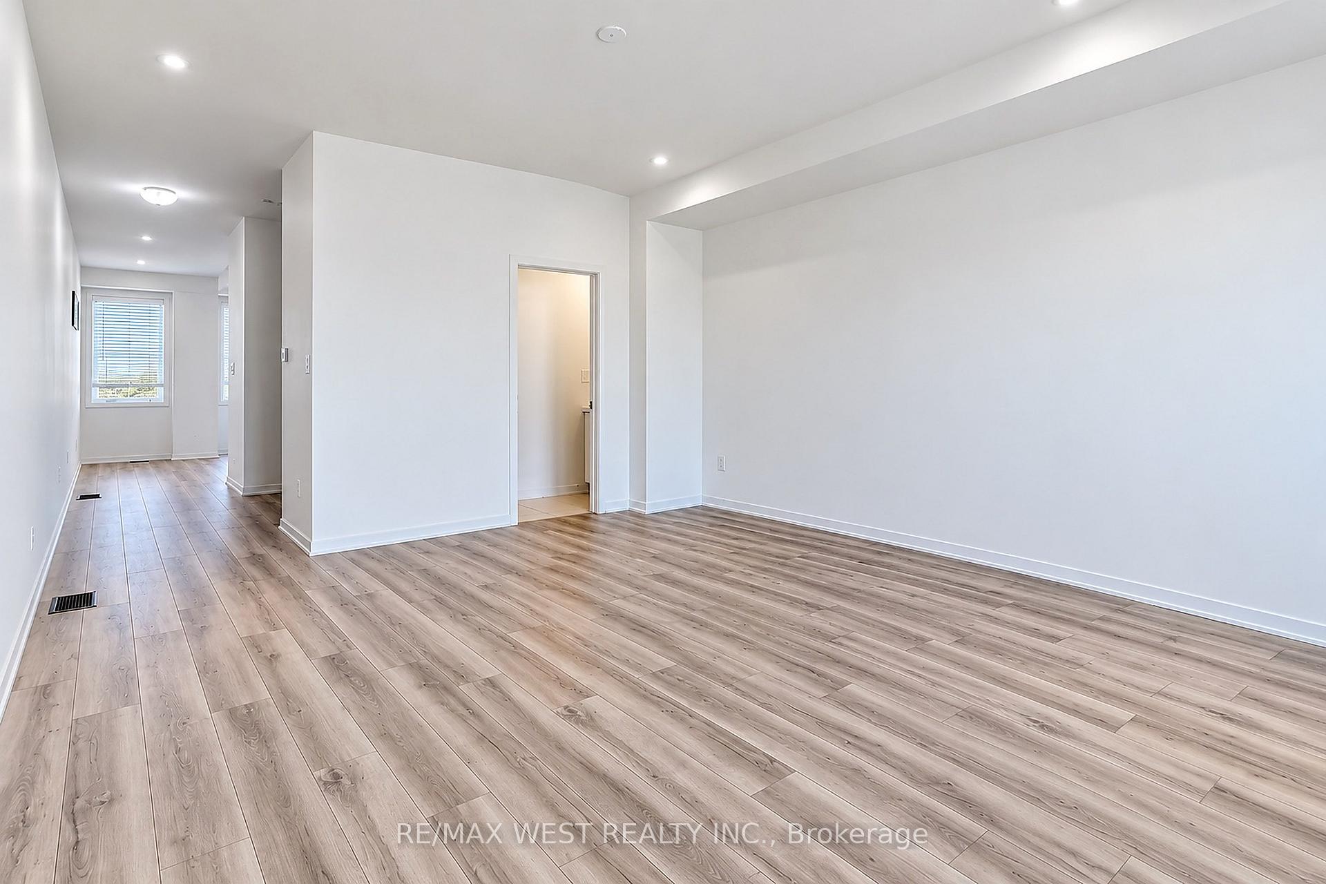 Photo 6 of 227 Monarch Avenue, Ajax, South West — HOMEH