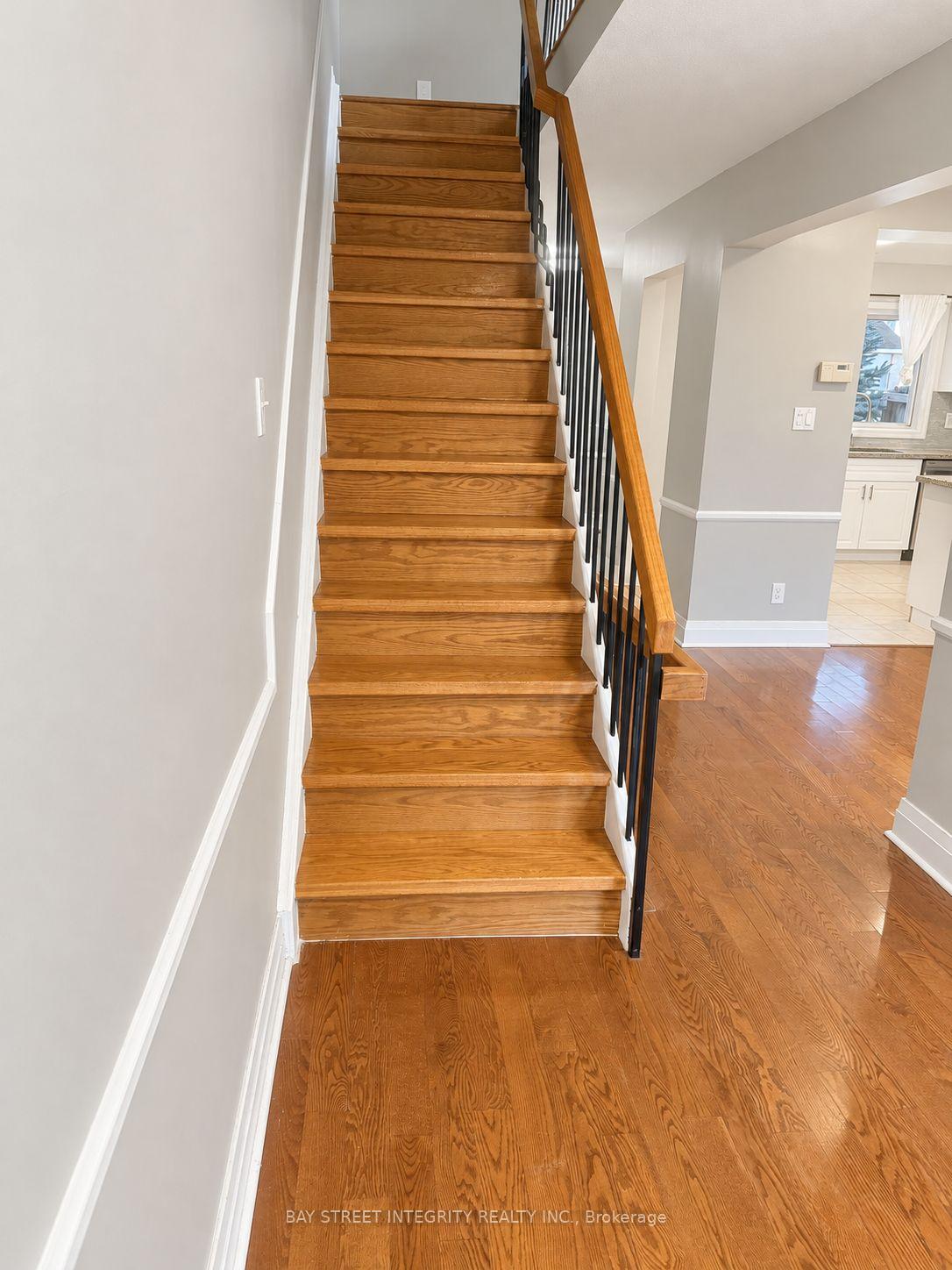 Photo 13 of Unit 29, 1580 Lancaster Drive, Oakville, Falgarwood — HOMEH