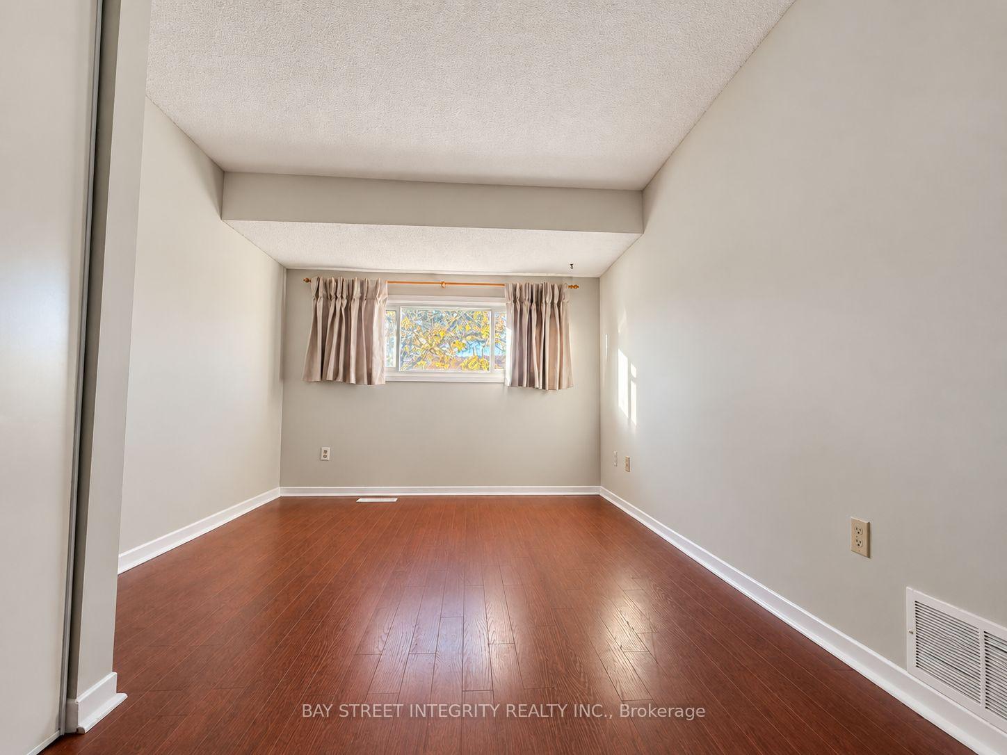 Photo 19 of Unit 29, 1580 Lancaster Drive, Oakville, Falgarwood — HOMEH
