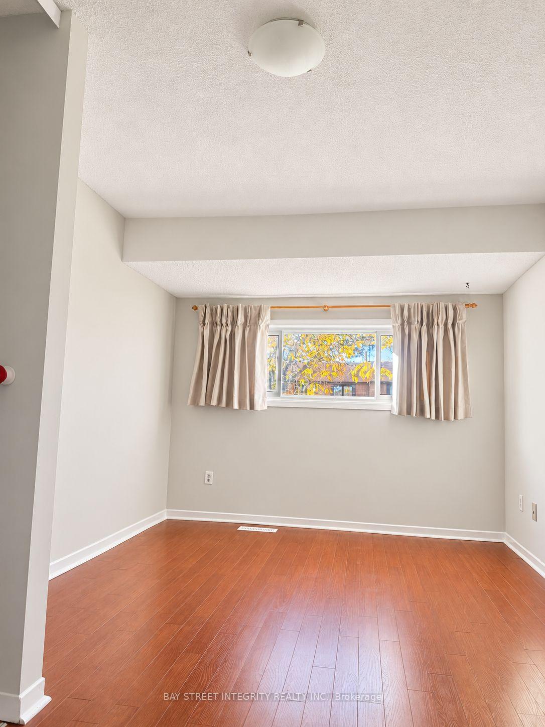 Photo 20 of Unit 29, 1580 Lancaster Drive, Oakville, Falgarwood — HOMEH