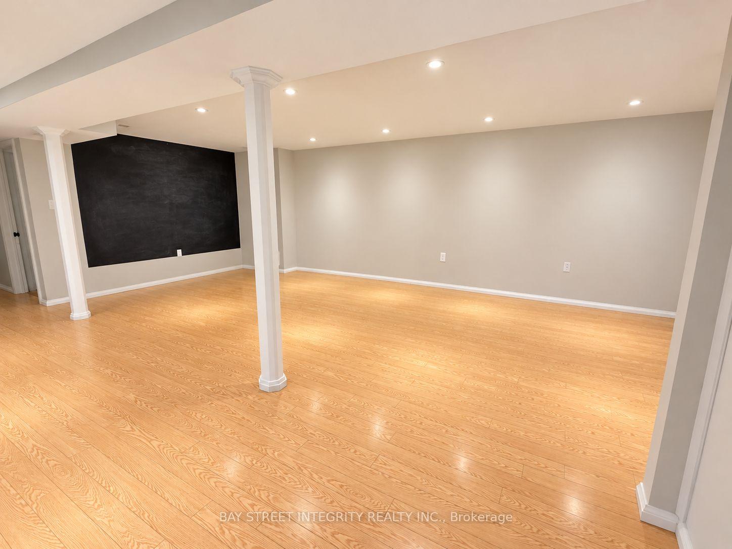Photo 25 of Unit 29, 1580 Lancaster Drive, Oakville, Falgarwood — HOMEH