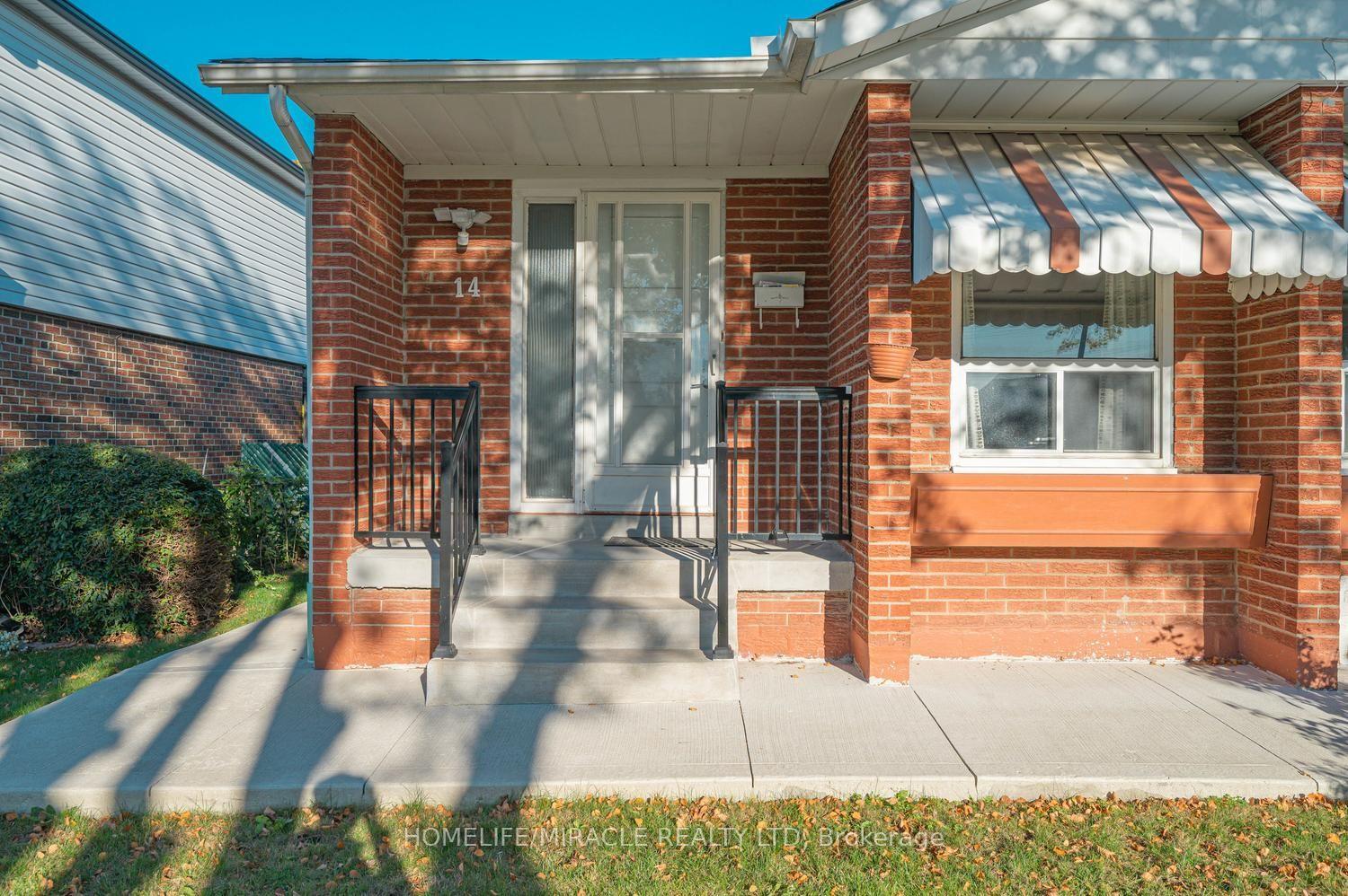 Photo 5 of 14 Tinton Crescent, Etobicoke, West Humber-Clairville — HOMEH