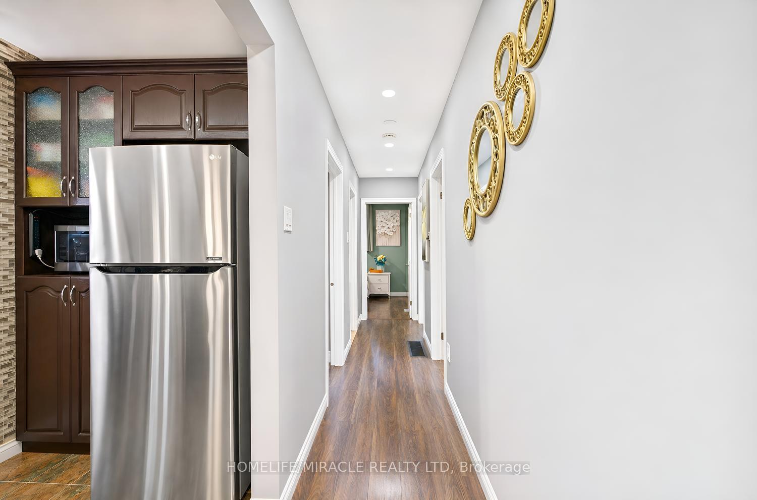 Photo 19 of 14 Tinton Crescent, Etobicoke, West Humber-Clairville — HOMEH