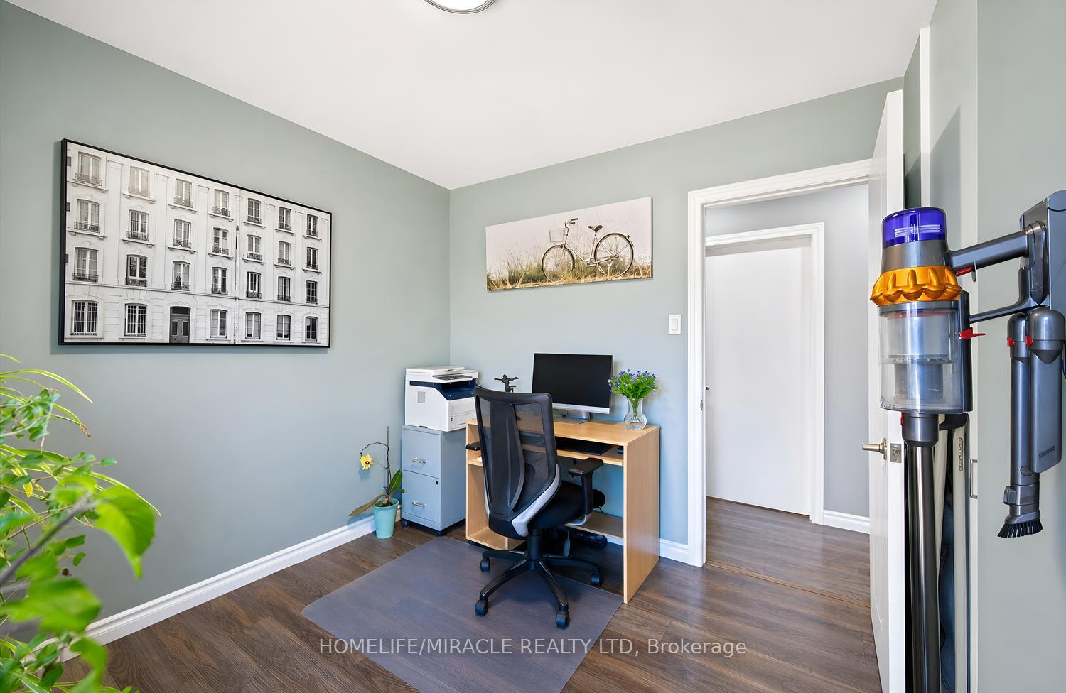 Photo 29 of 14 Tinton Crescent, Etobicoke, West Humber-Clairville — HOMEH