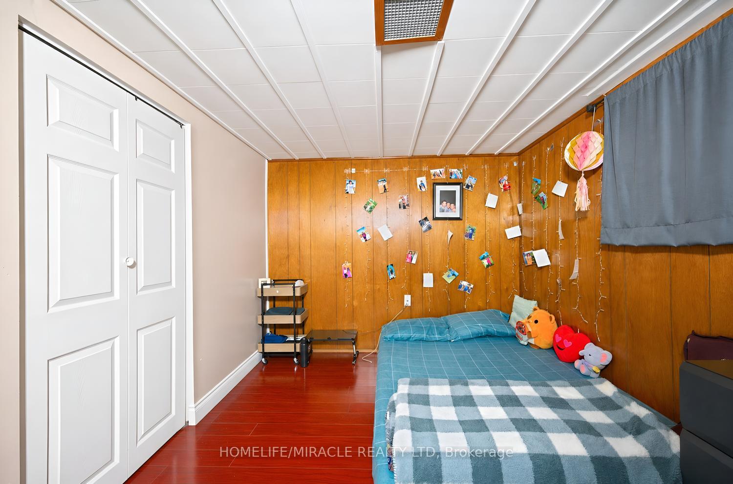 Photo 38 of 14 Tinton Crescent, Etobicoke, West Humber-Clairville — HOMEH