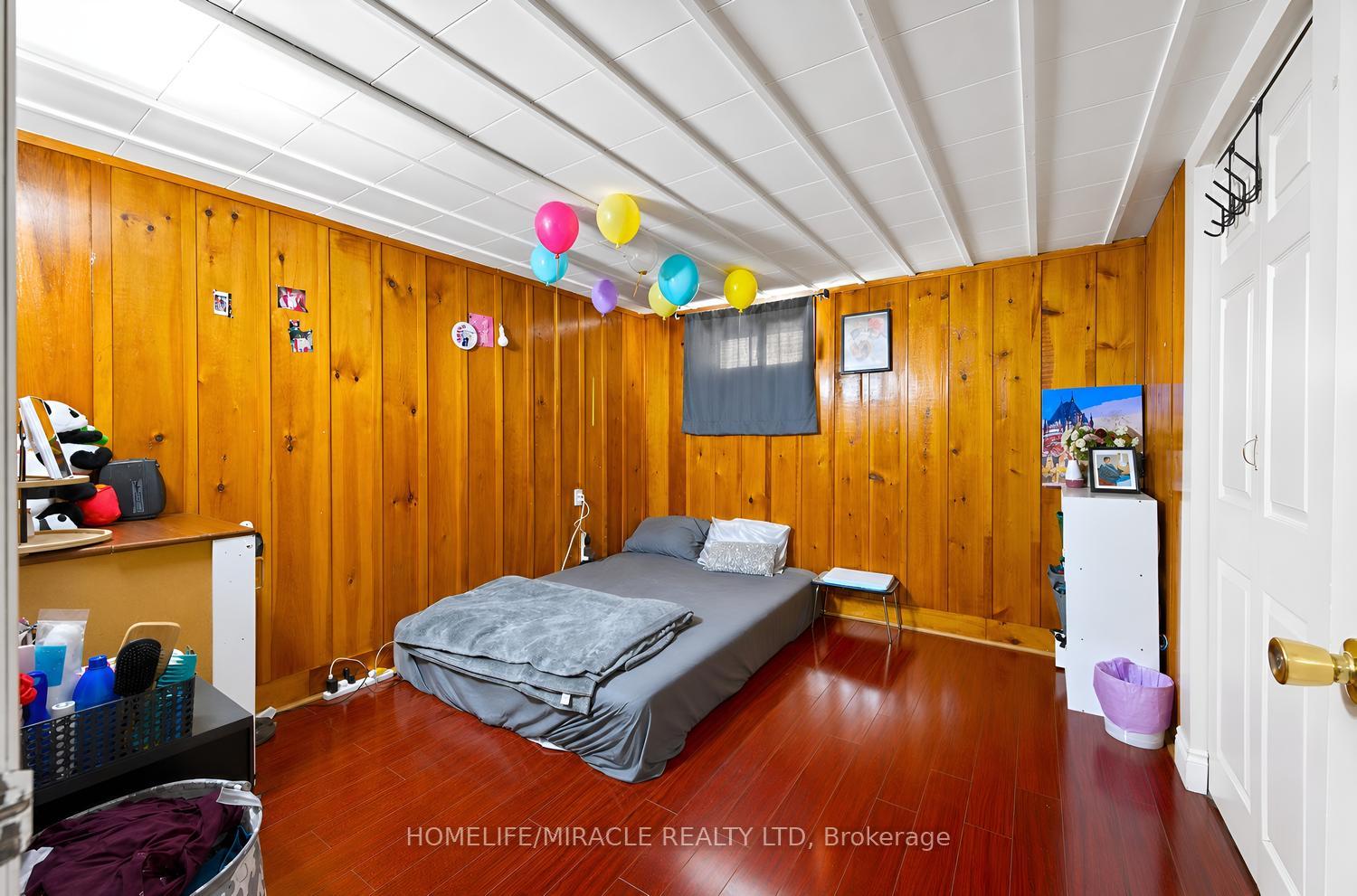 Photo 39 of 14 Tinton Crescent, Etobicoke, West Humber-Clairville — HOMEH