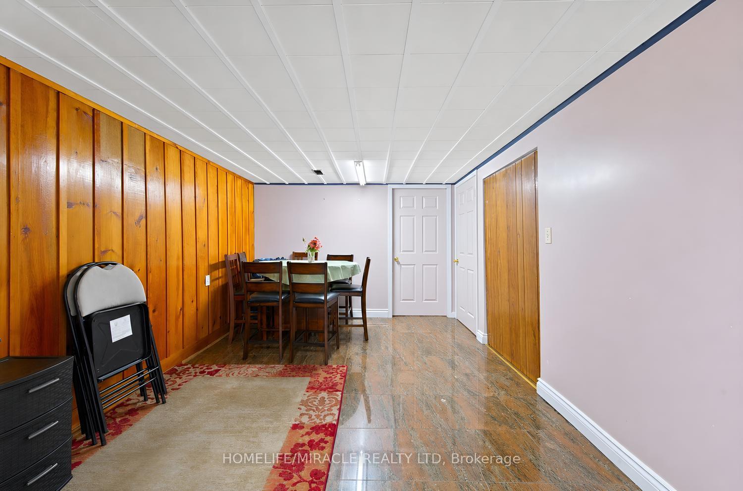 Photo 40 of 14 Tinton Crescent, Etobicoke, West Humber-Clairville — HOMEH