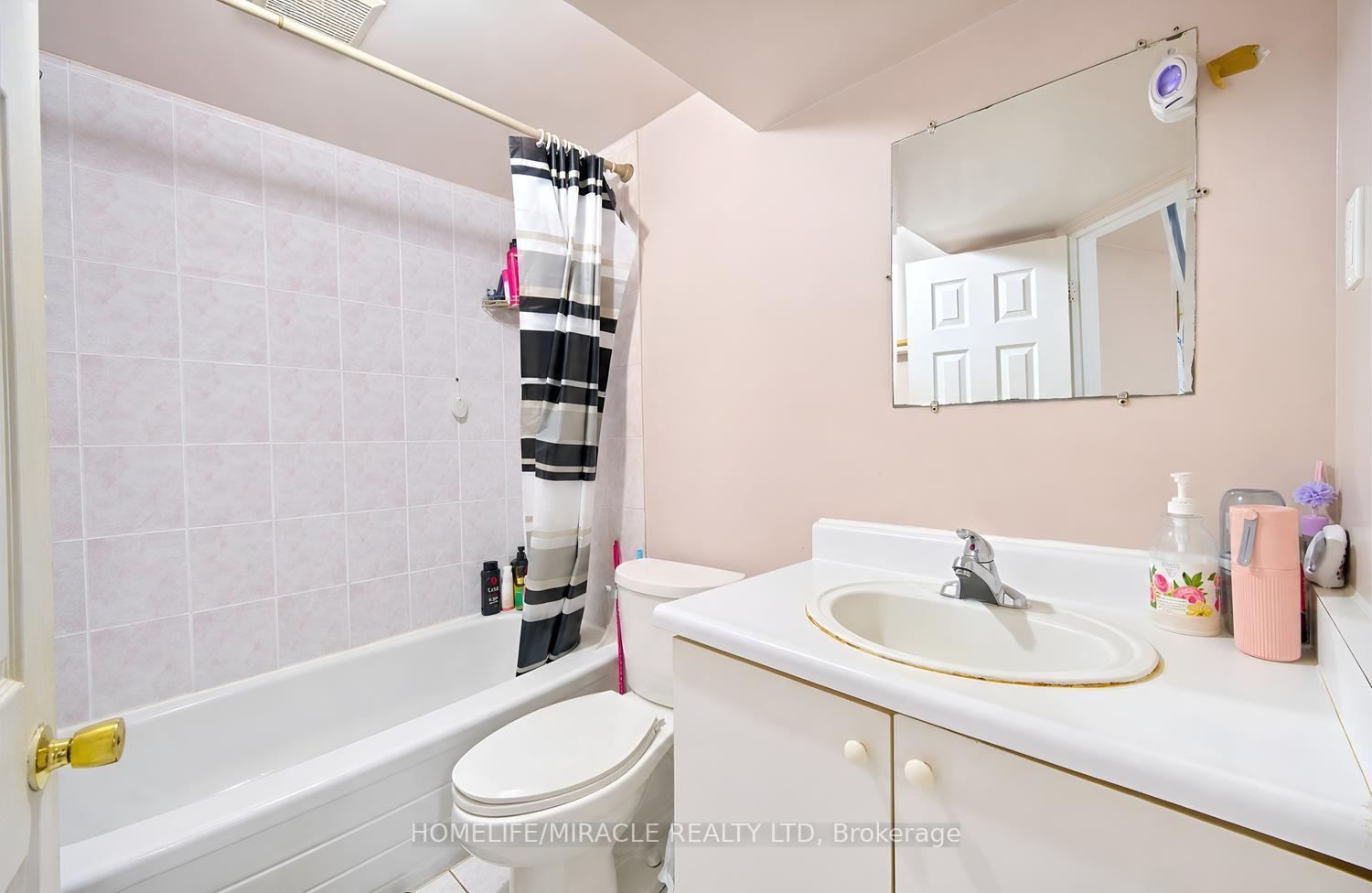 Photo 41 of 14 Tinton Crescent, Etobicoke, West Humber-Clairville — HOMEH
