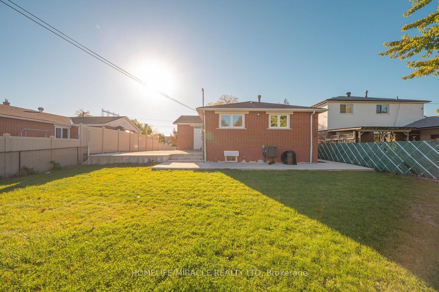 Photo 49 of 14 Tinton Crescent, Etobicoke, West Humber-Clairville — HOMEH
