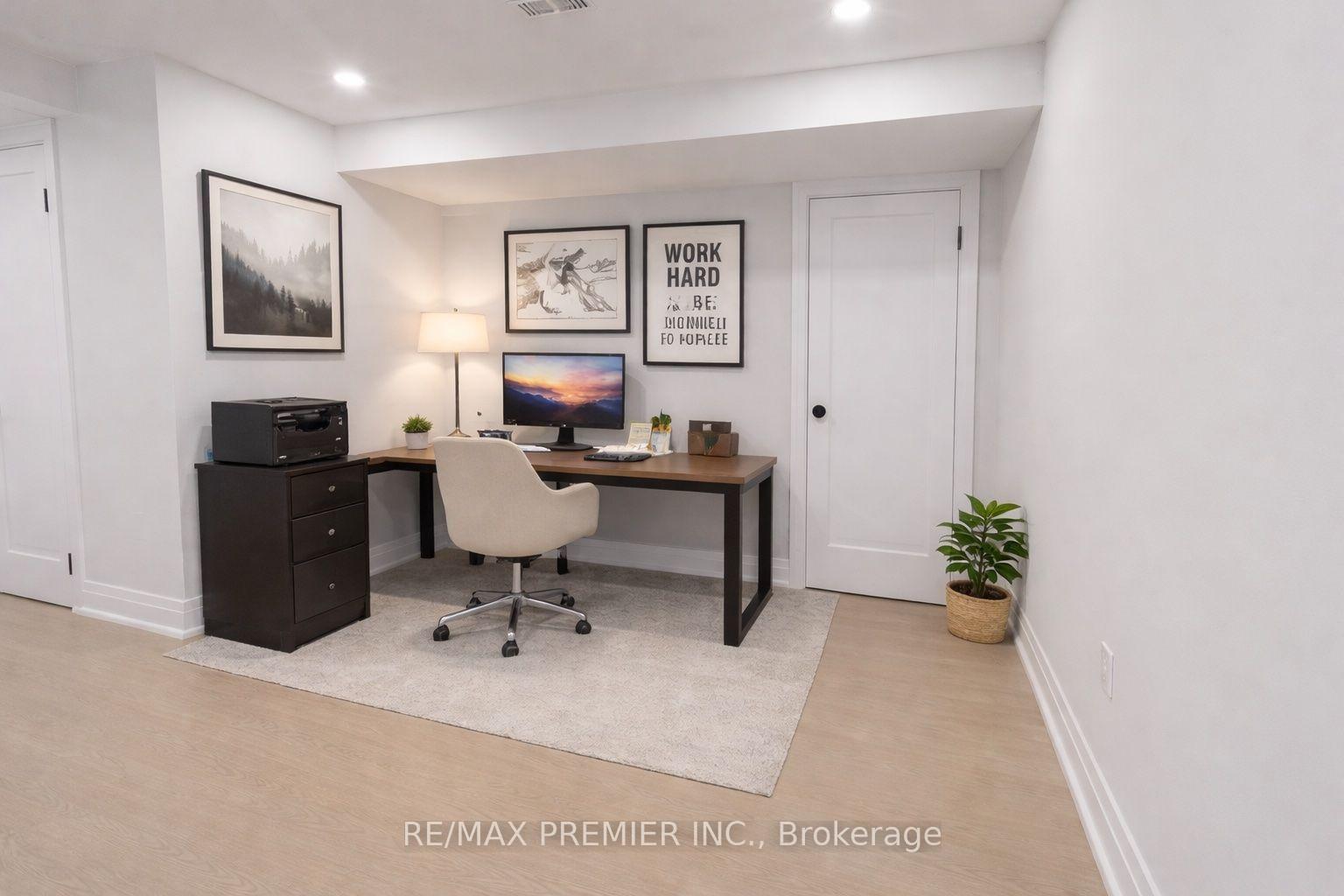 Photo 5 of 115 Mapes Avenue, Vaughan, West Woodbridge — HOMEH