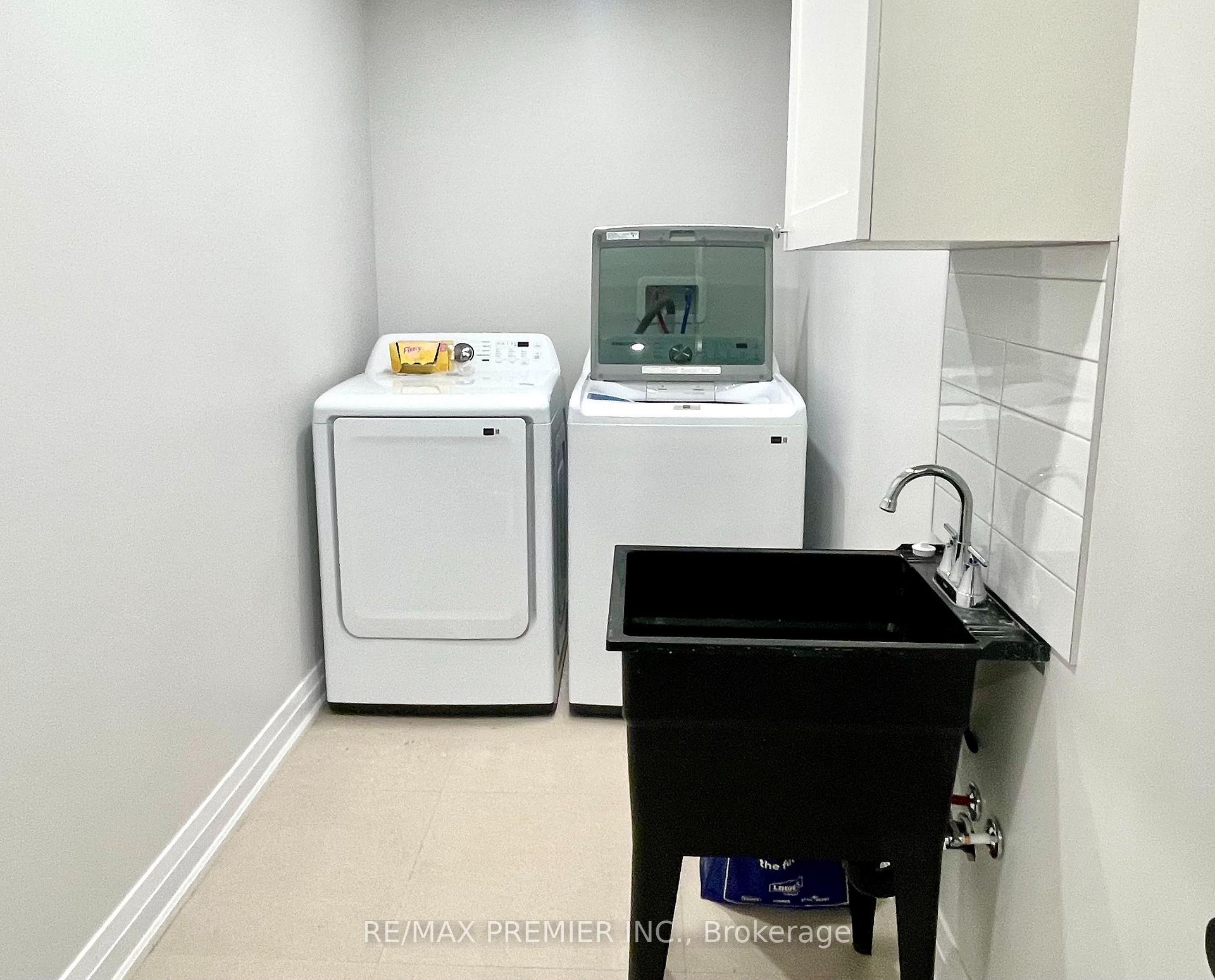 Photo 9 of 115 Mapes Avenue, Vaughan, West Woodbridge — HOMEH