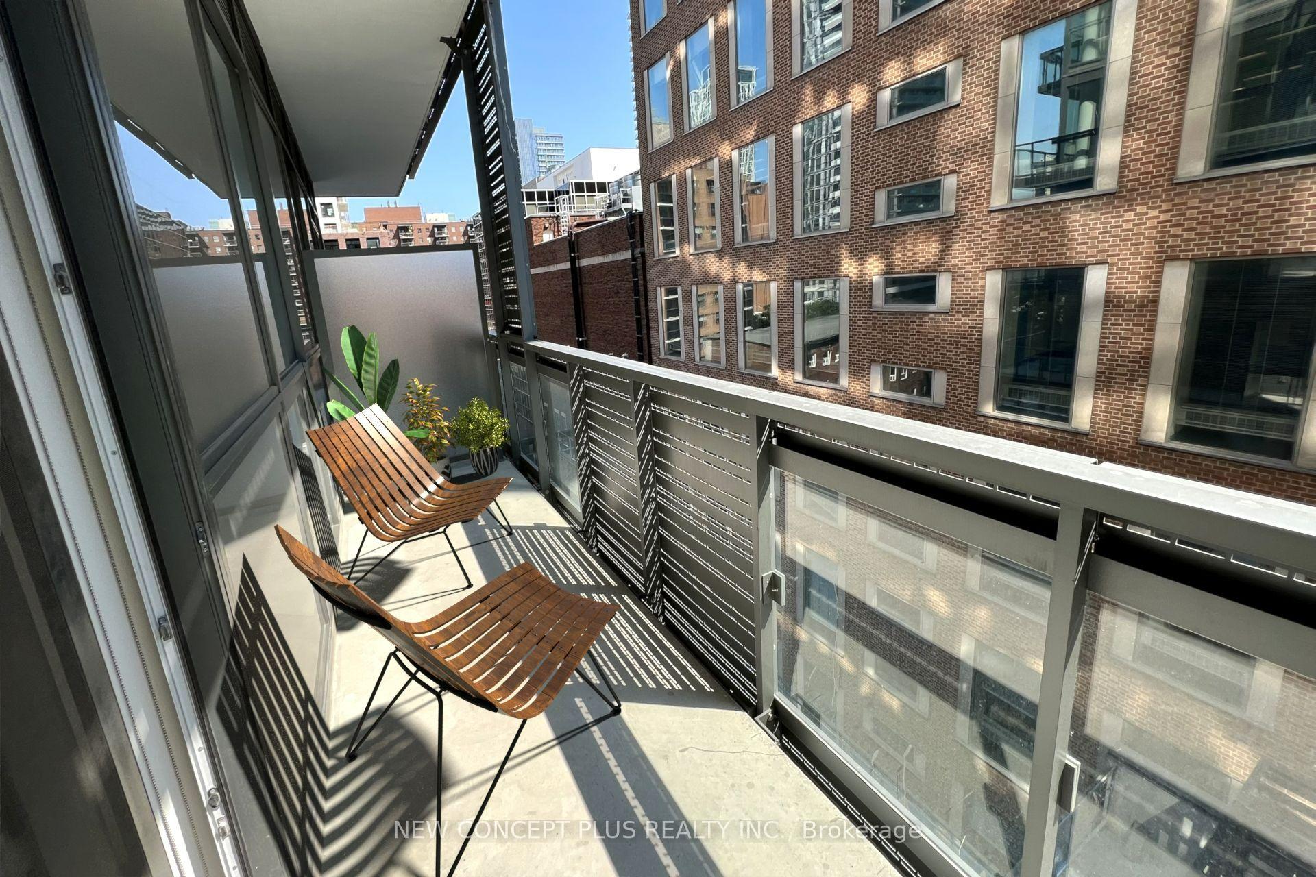 Photo 10 of Unit 404, 39 Roehampton Avenue, Toronto, Mount Pleasant West — HOMEH