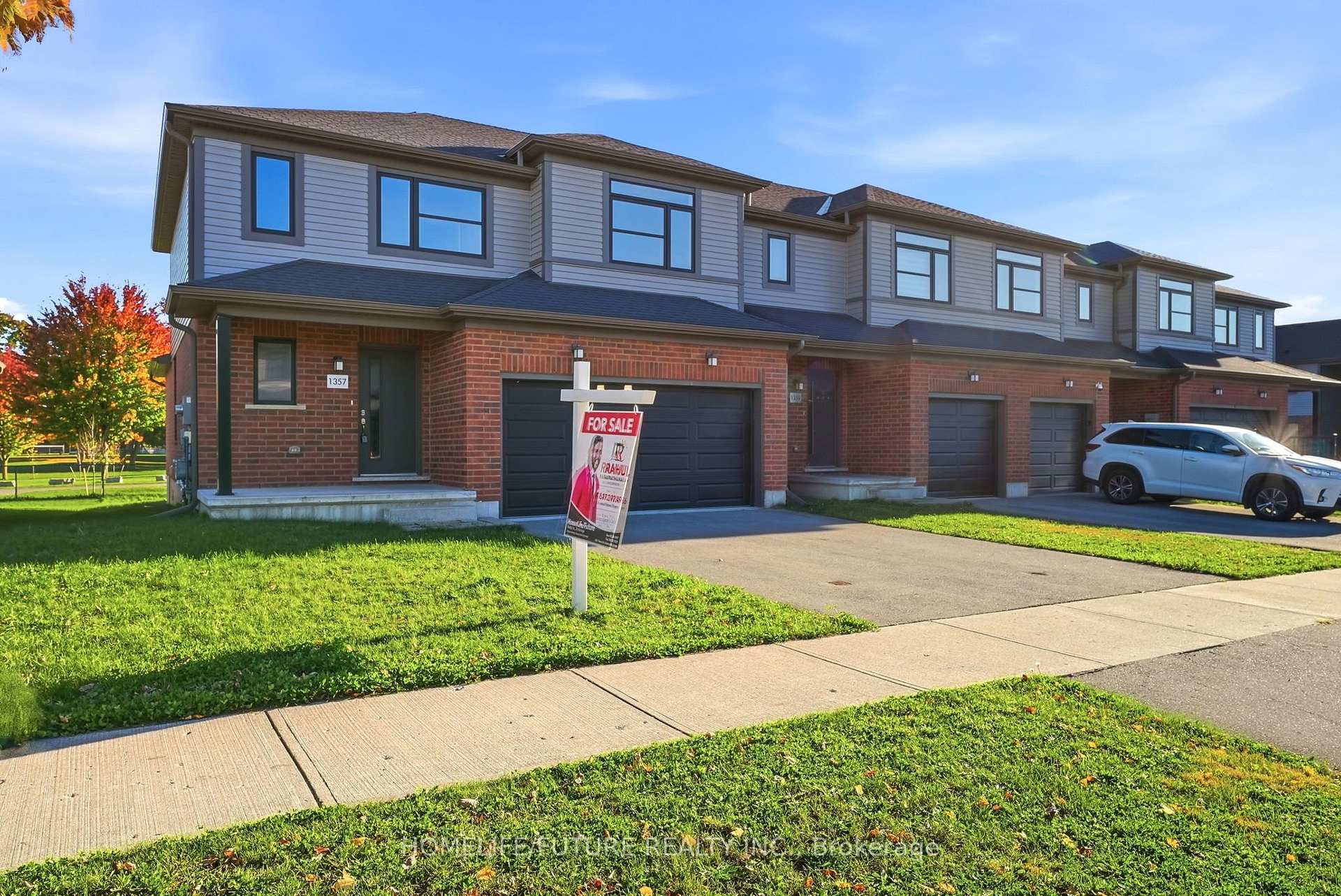 Photo 3 of 1357 Michael Circle, London, East D — HOMEH