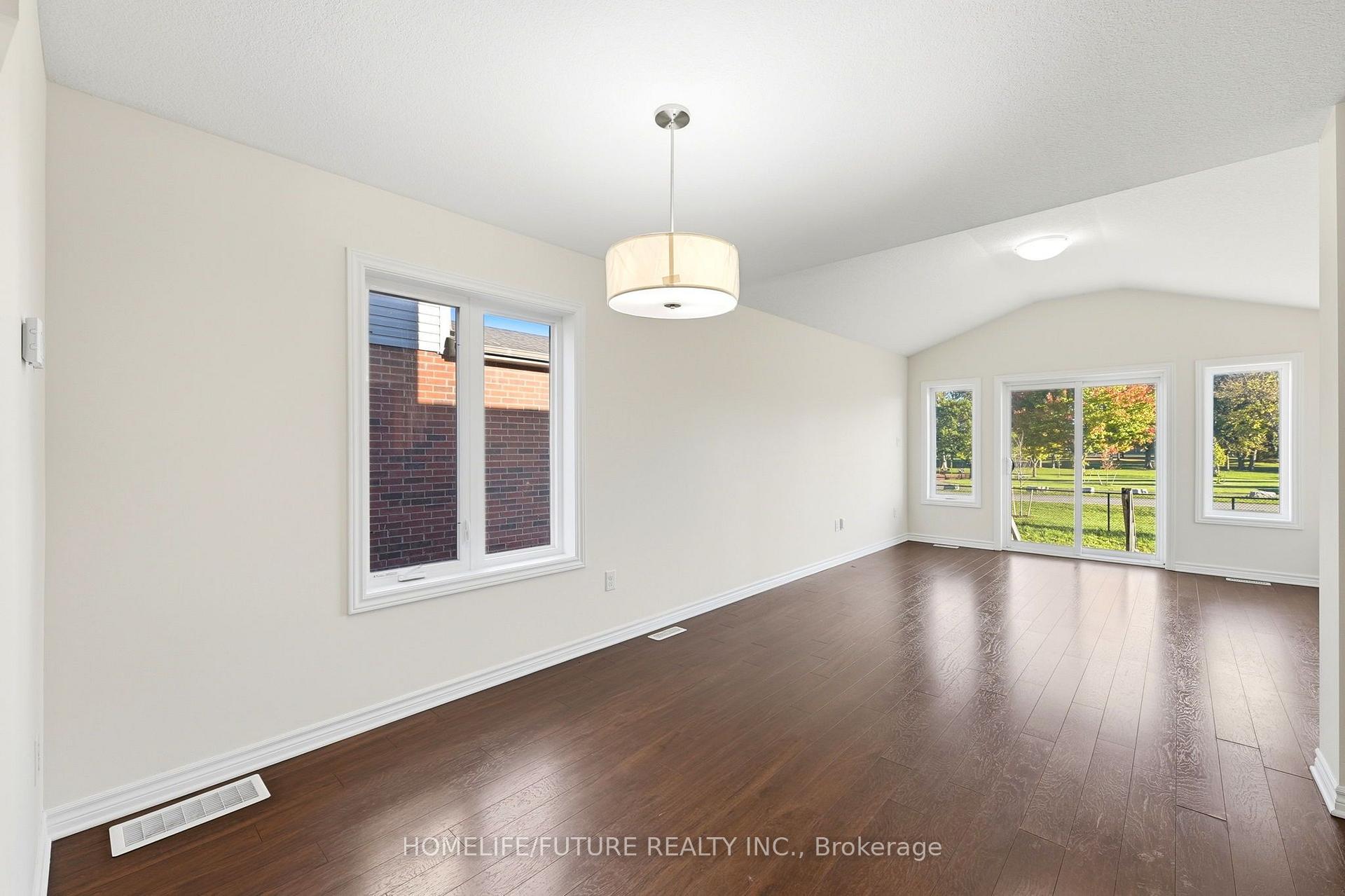 Photo 8 of 1357 Michael Circle, London, East D — HOMEH