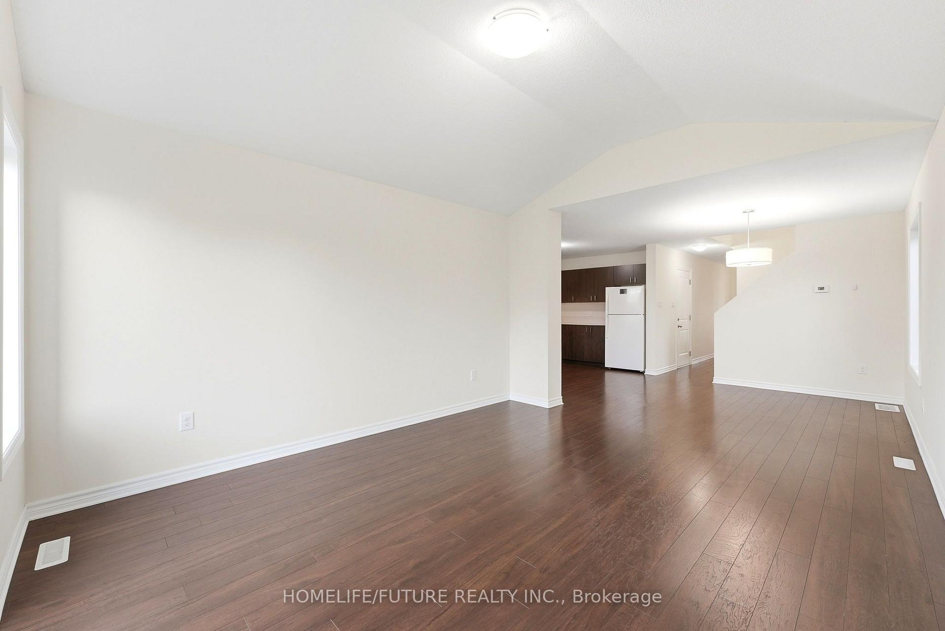 Photo 10 of 1357 Michael Circle, London, East D — HOMEH