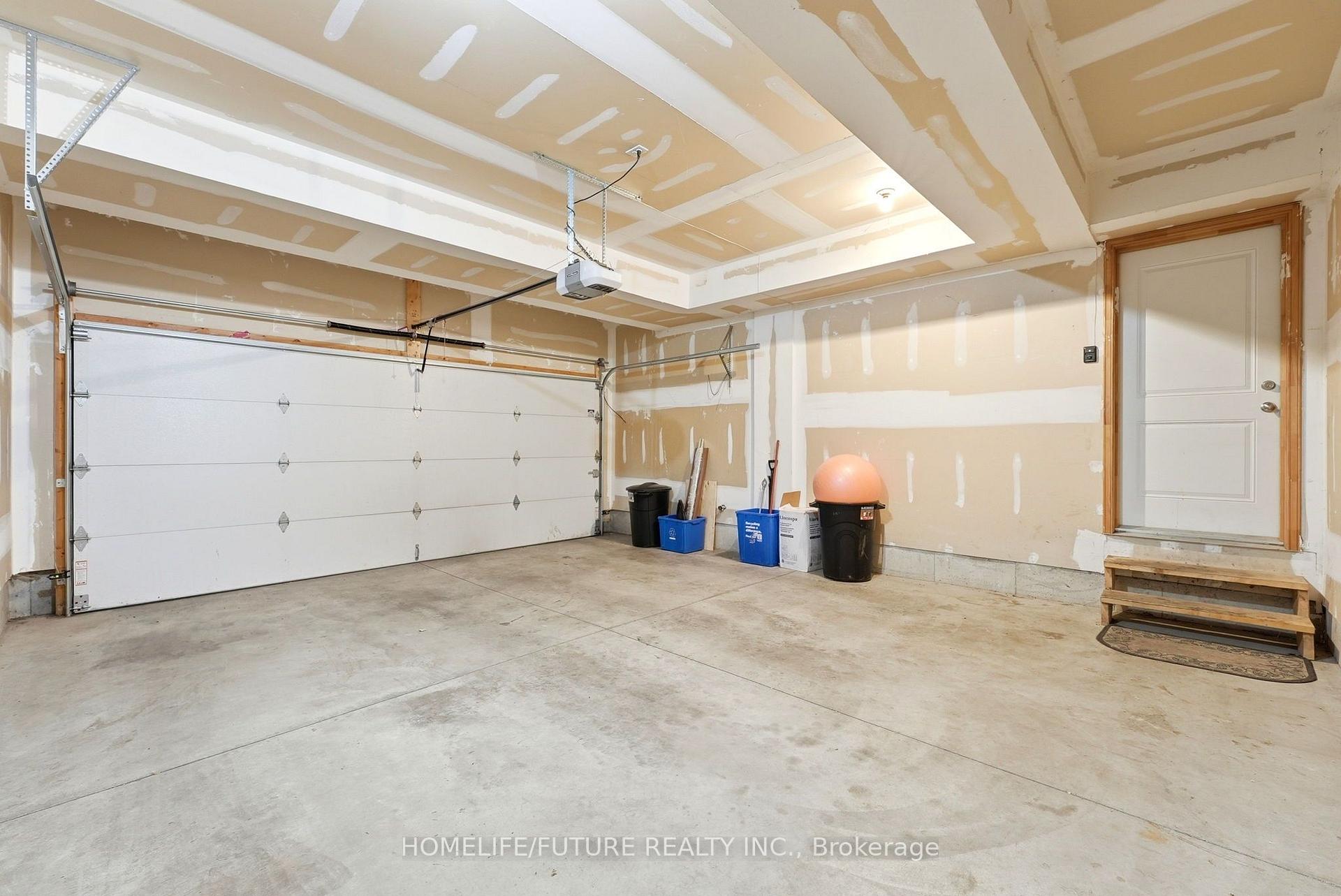 Photo 39 of 1357 Michael Circle, London, East D — HOMEH
